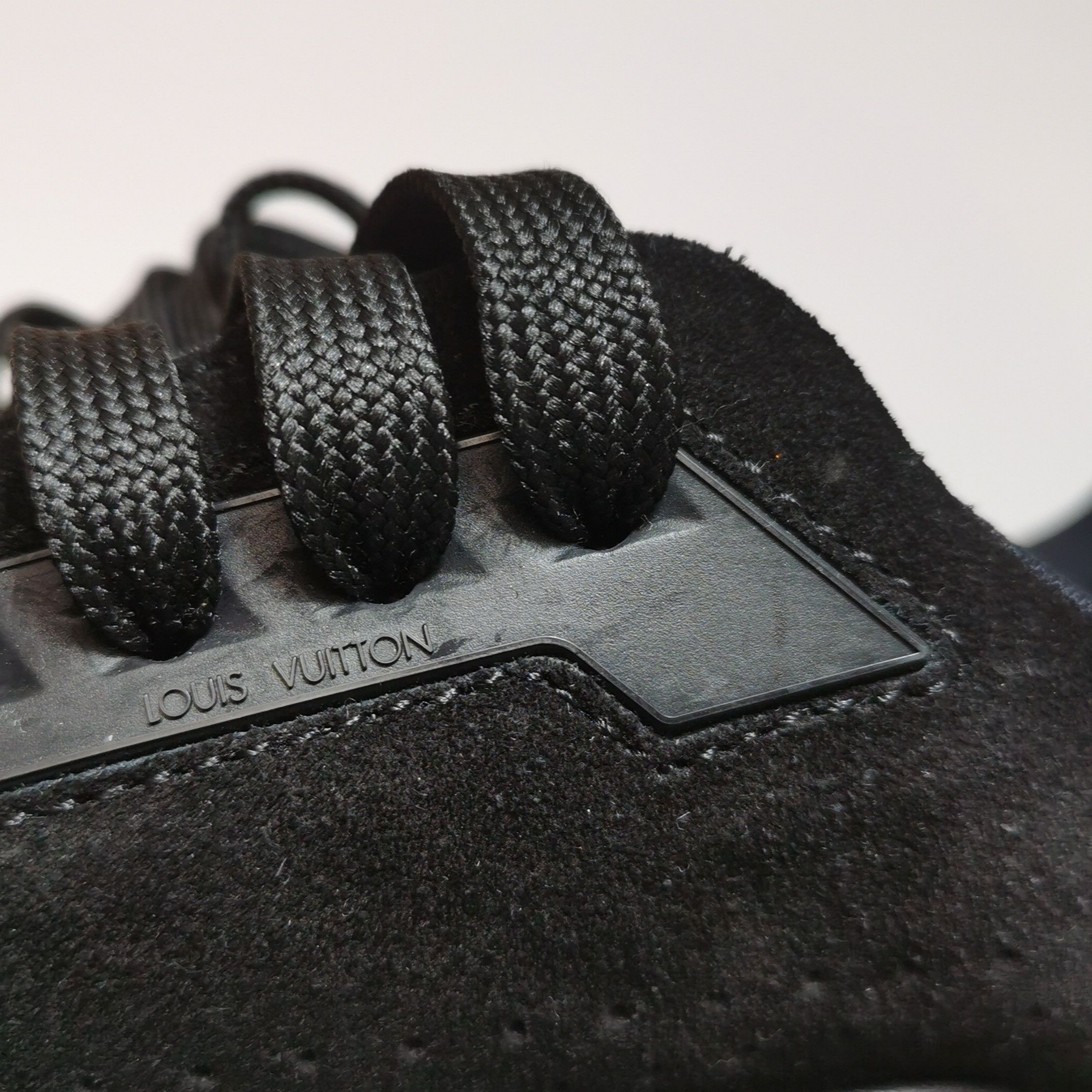 Louis Vuitton Louis Vuitton Monogram LV Trainer US 8.5 Size US 8 / EU 41 - 8 Thumbnail