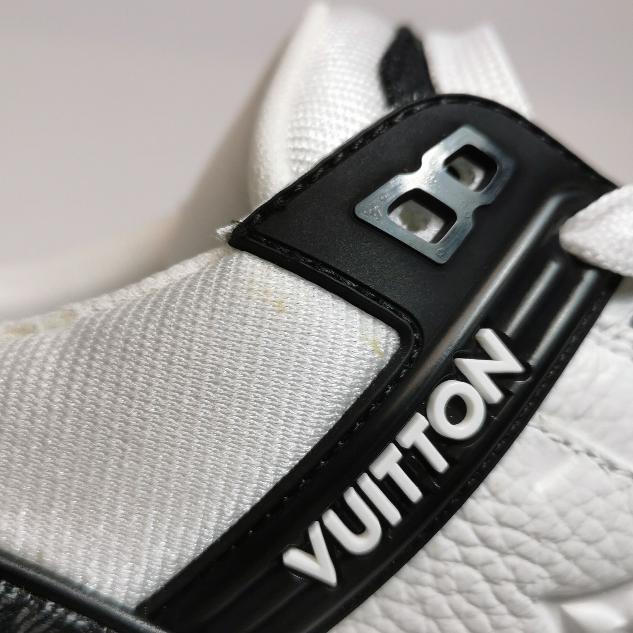 Louis Vuitton Louis Vuitton Monogram Denim Trainer Sneakers 41.5 Size US 8 / EU 41 - 7 Thumbnail