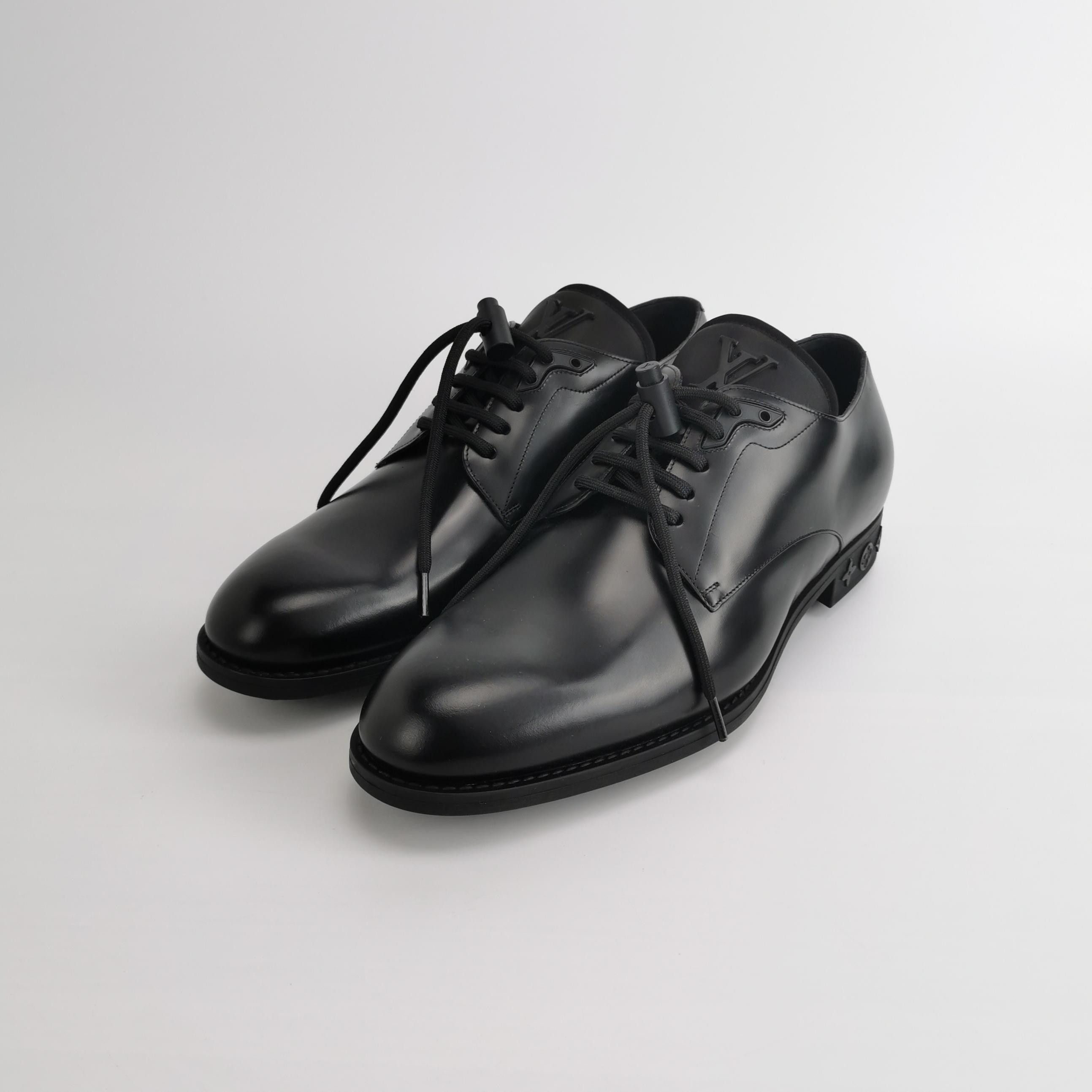 Louis Vuitton Louis Vuitton Logo Leather Derby Shoes 41 Size US 8 / EU 41 - 2 Thumbnail