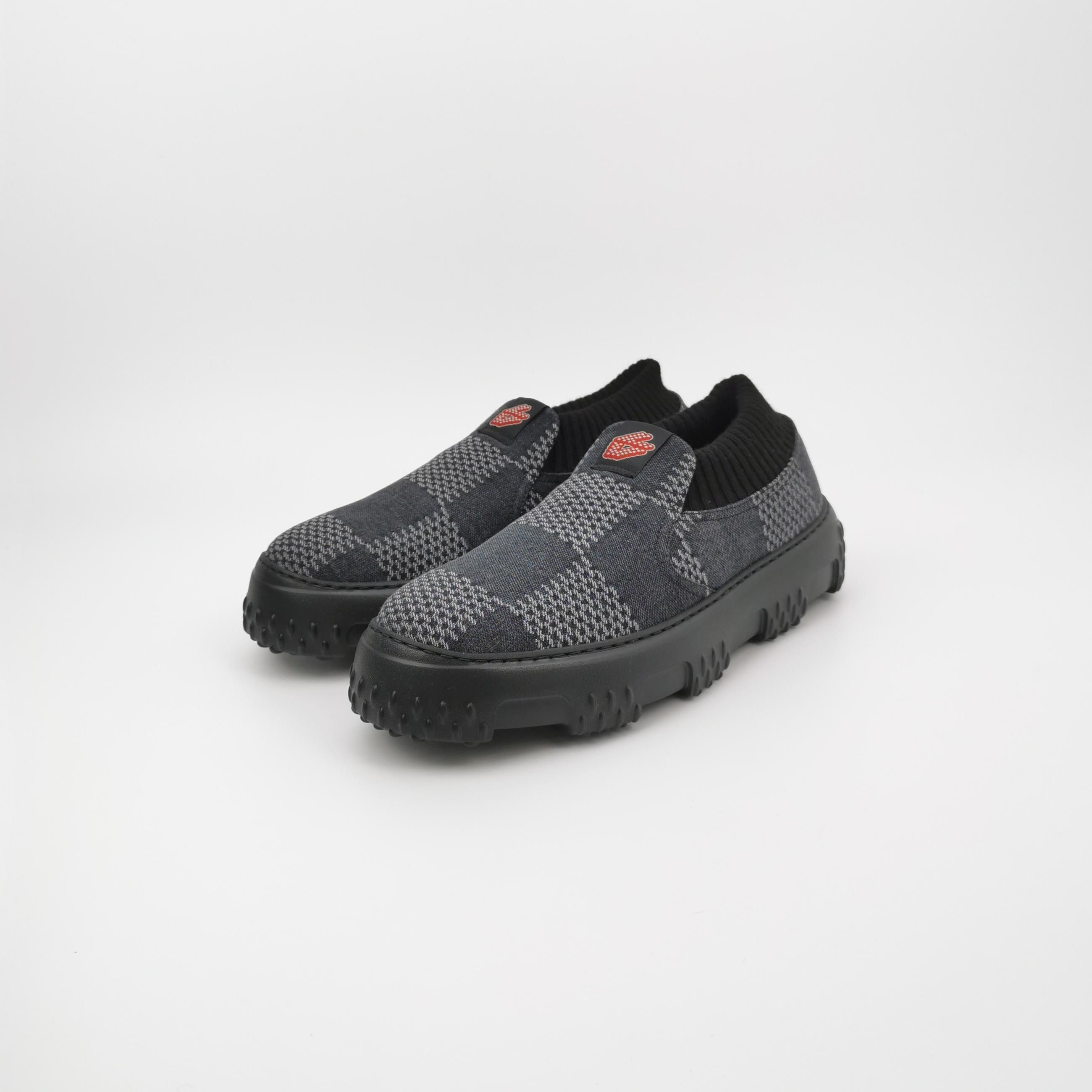 Louis Vuitton Louis Vuitton Space Lander Damier Slip Ons 42.5 Size US 9 / EU 42 - 2 Thumbnail