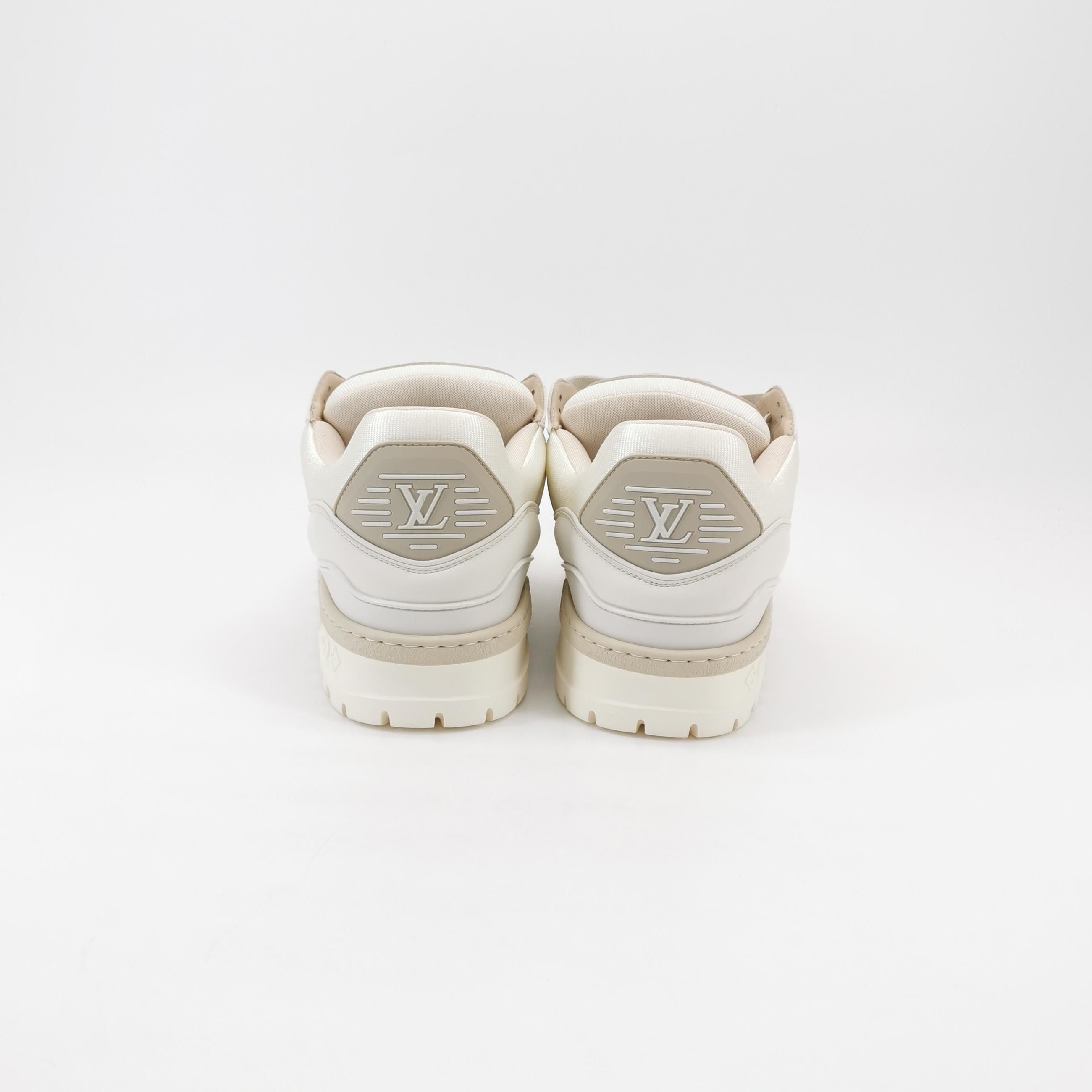 Louis Vuitton Louis Vuitton Monogram Trainer Sneakers 43.5 Size US 10 / EU 43 - 4 Thumbnail