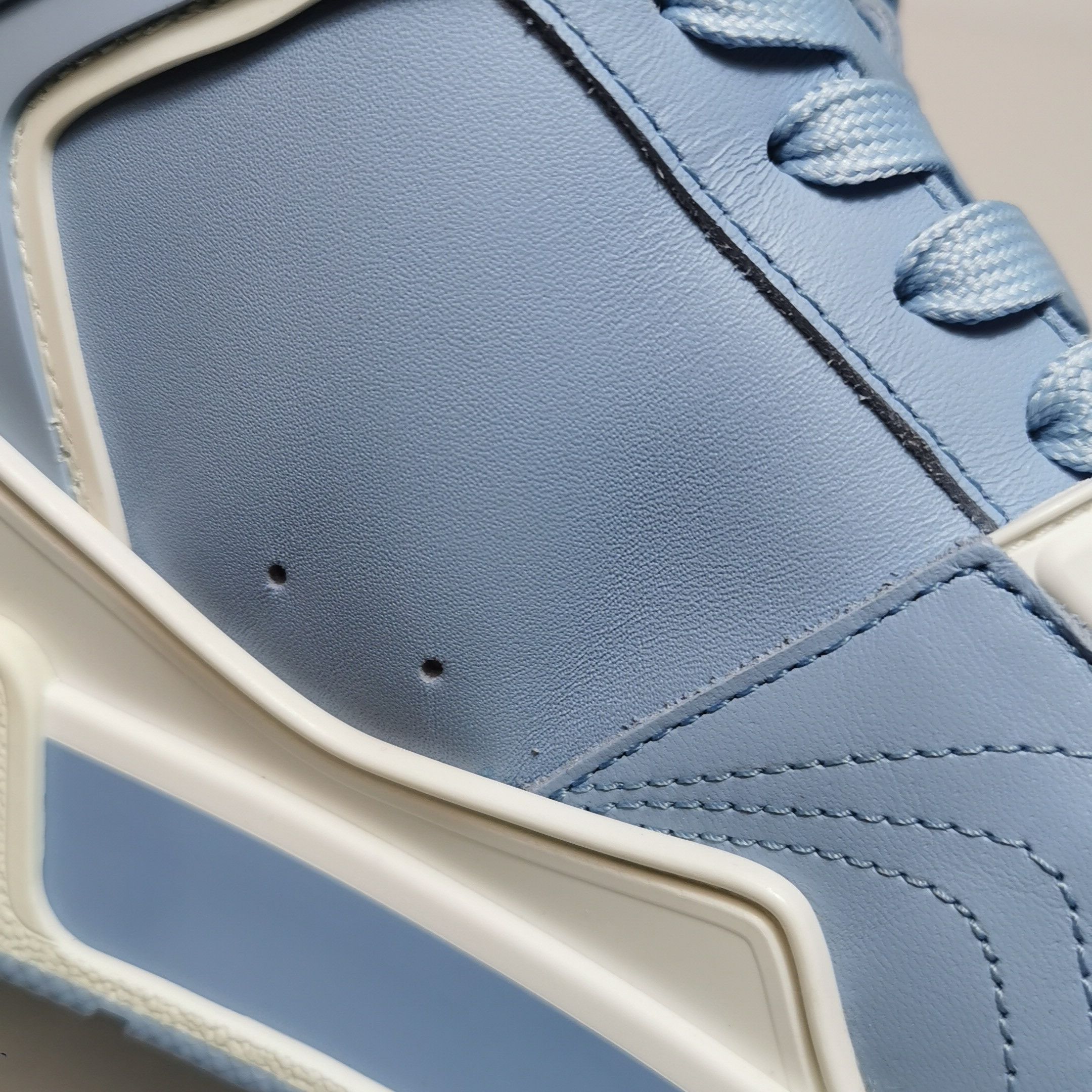 Louis Vuitton Louis Vuitton Blue Leather Hi-Top Trainer Size 7.5 Size US 7 / EU 40 - 9 Thumbnail