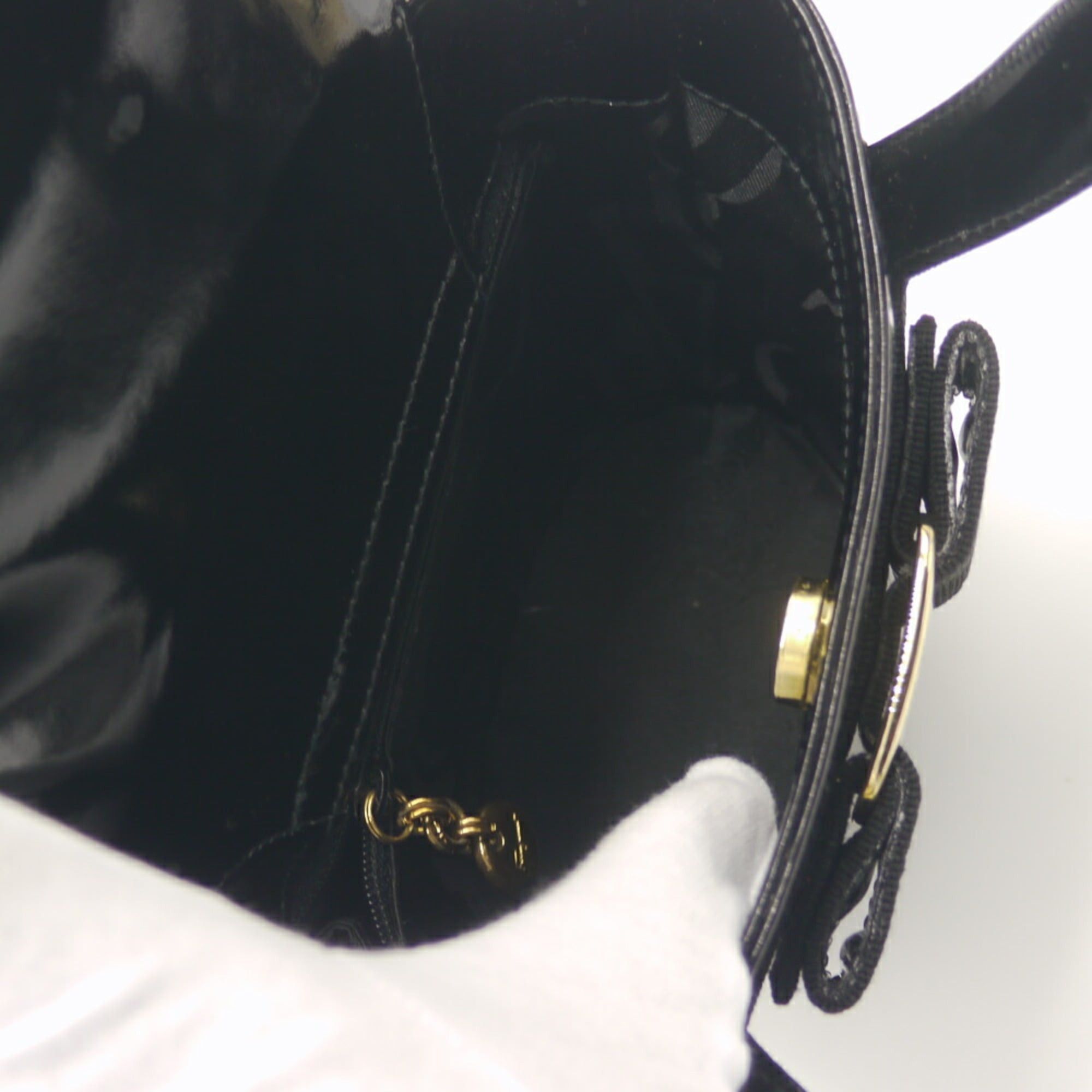 Salvatore Ferragamo Salvatore Ferragamo Vara Ribbon Leather Handbag, Black, 21-6161 Size ONE SIZE - 8 Thumbnail