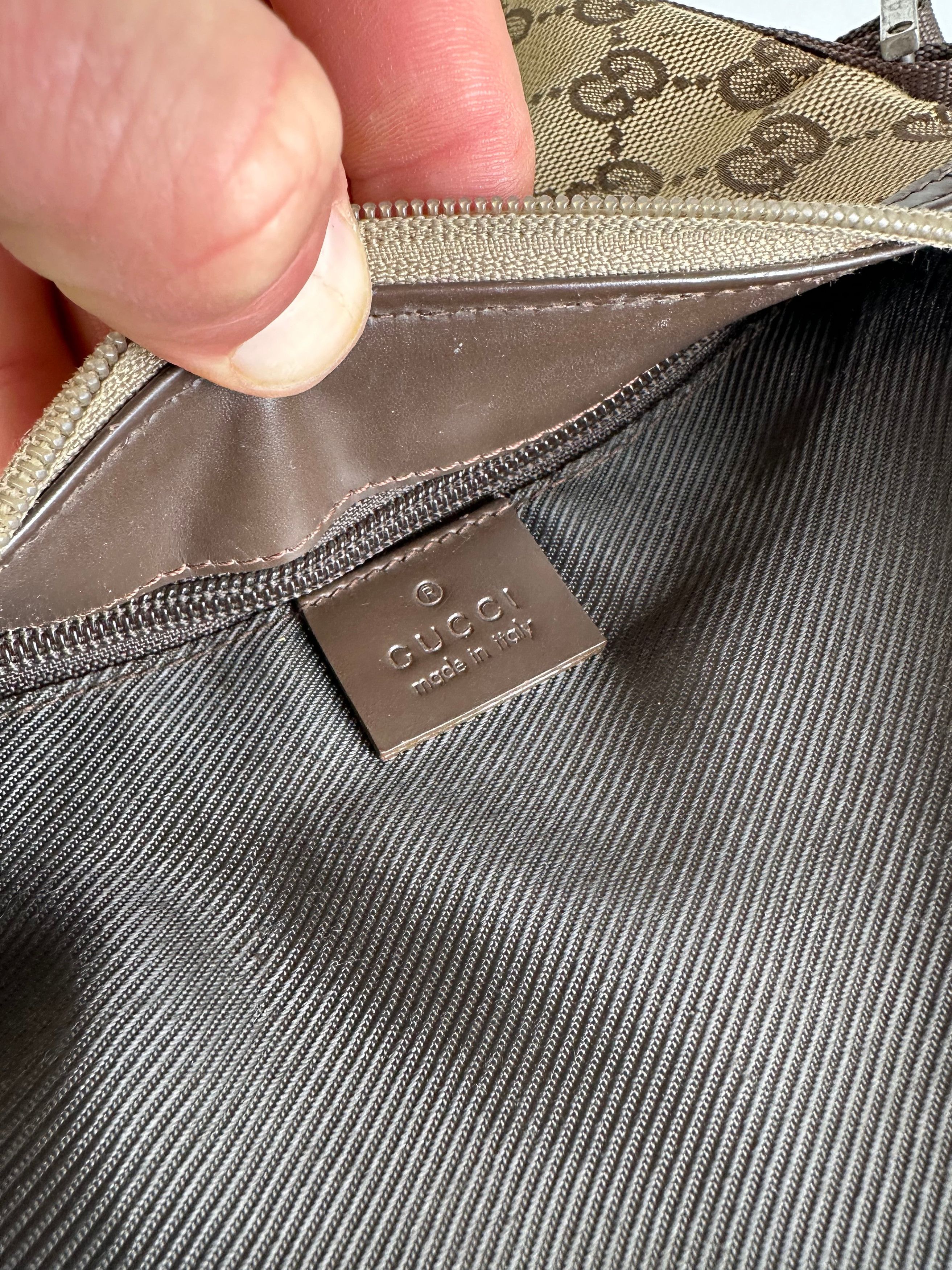 Gucci Vintage GG Monogram Canvas Leather Crossbody Messenger Bag B Size ONE SIZE - 5 Thumbnail
