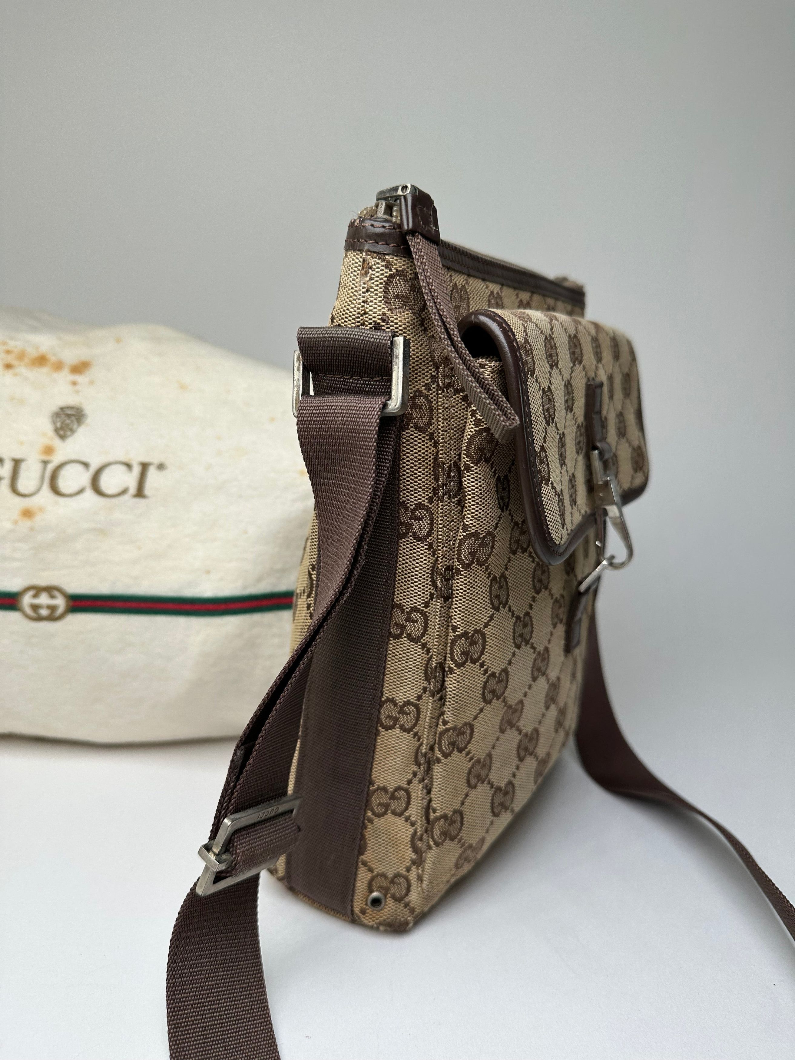 Gucci Vintage GG Monogram Canvas Leather Crossbody Messenger Bag B Size ONE SIZE - 10 Thumbnail