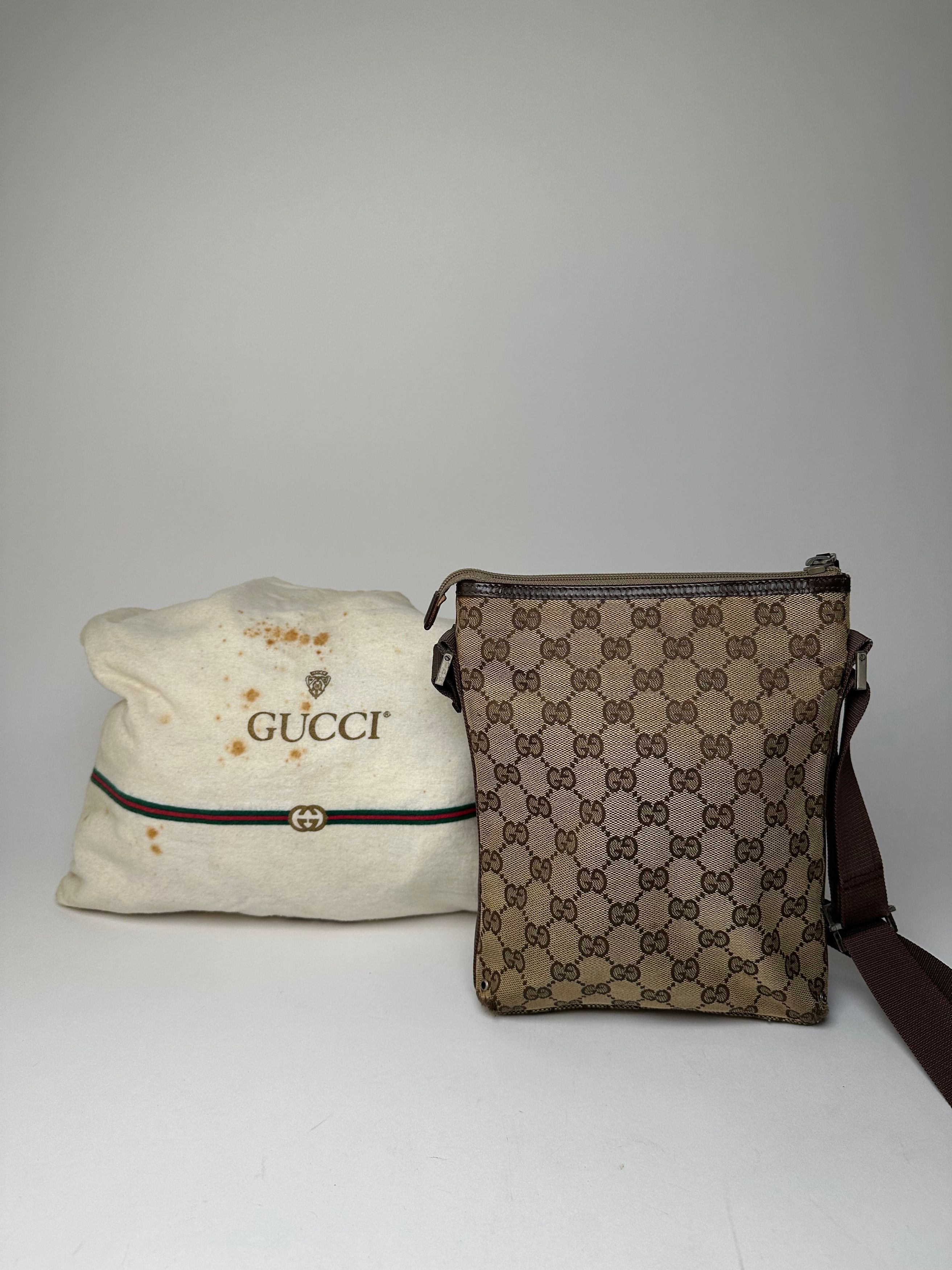 Gucci Vintage GG Monogram Canvas Leather Crossbody Messenger Bag B Size ONE SIZE - 2 Thumbnail