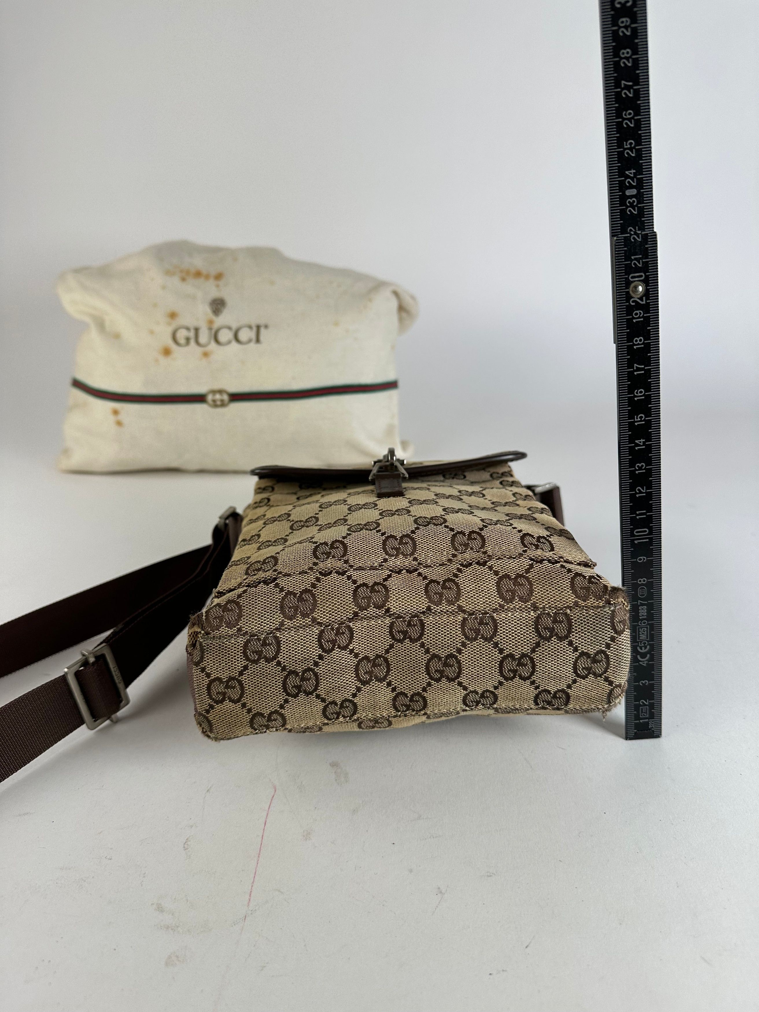 Gucci Vintage GG Monogram Canvas Leather Crossbody Messenger Bag B Size ONE SIZE - 15 Thumbnail