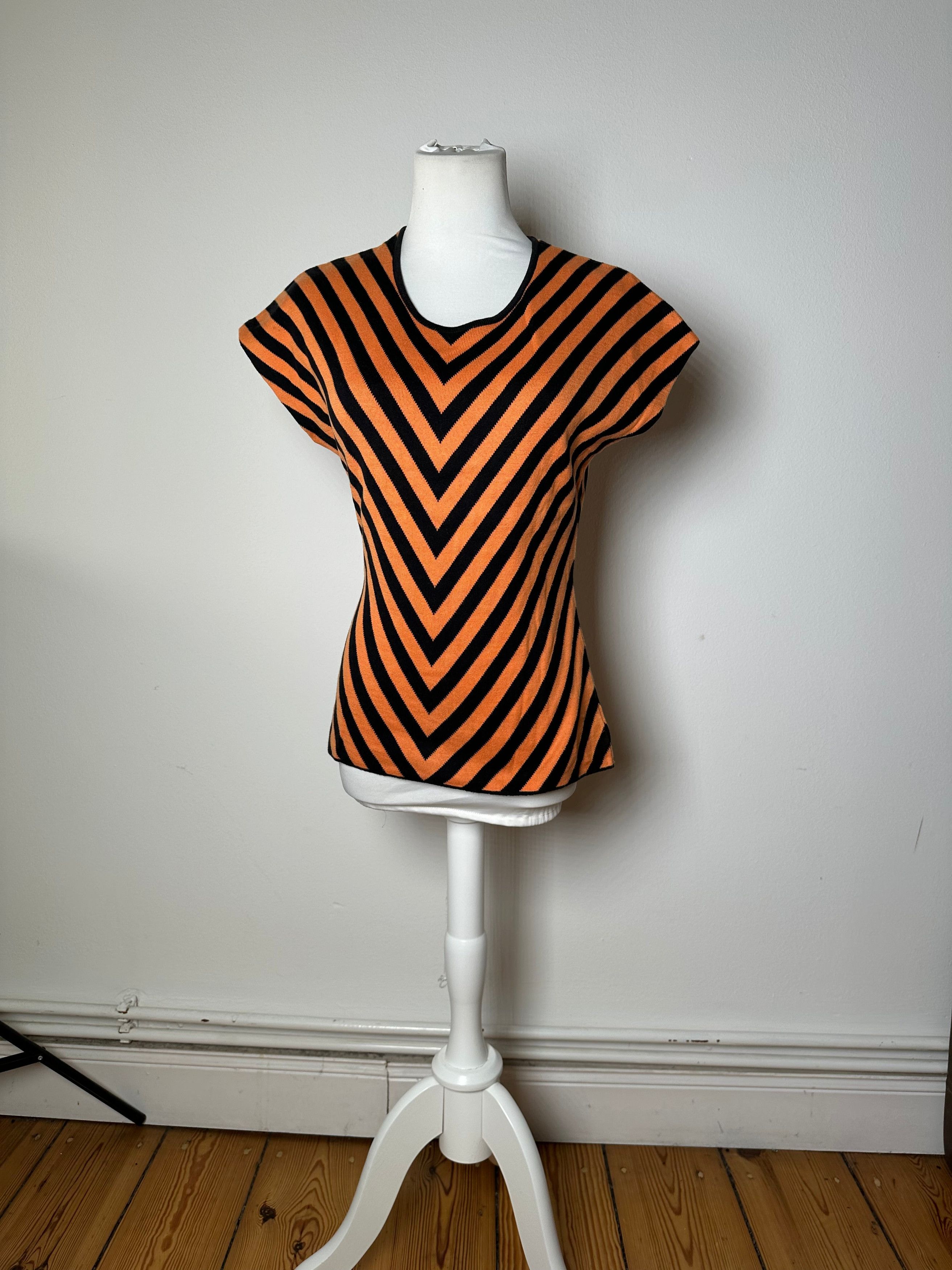 Givenchy Vintage Chevron Striped Sleeveless Top Orange Black M Size M / US 6-8 / IT 42-44 - 2 Thumbnail