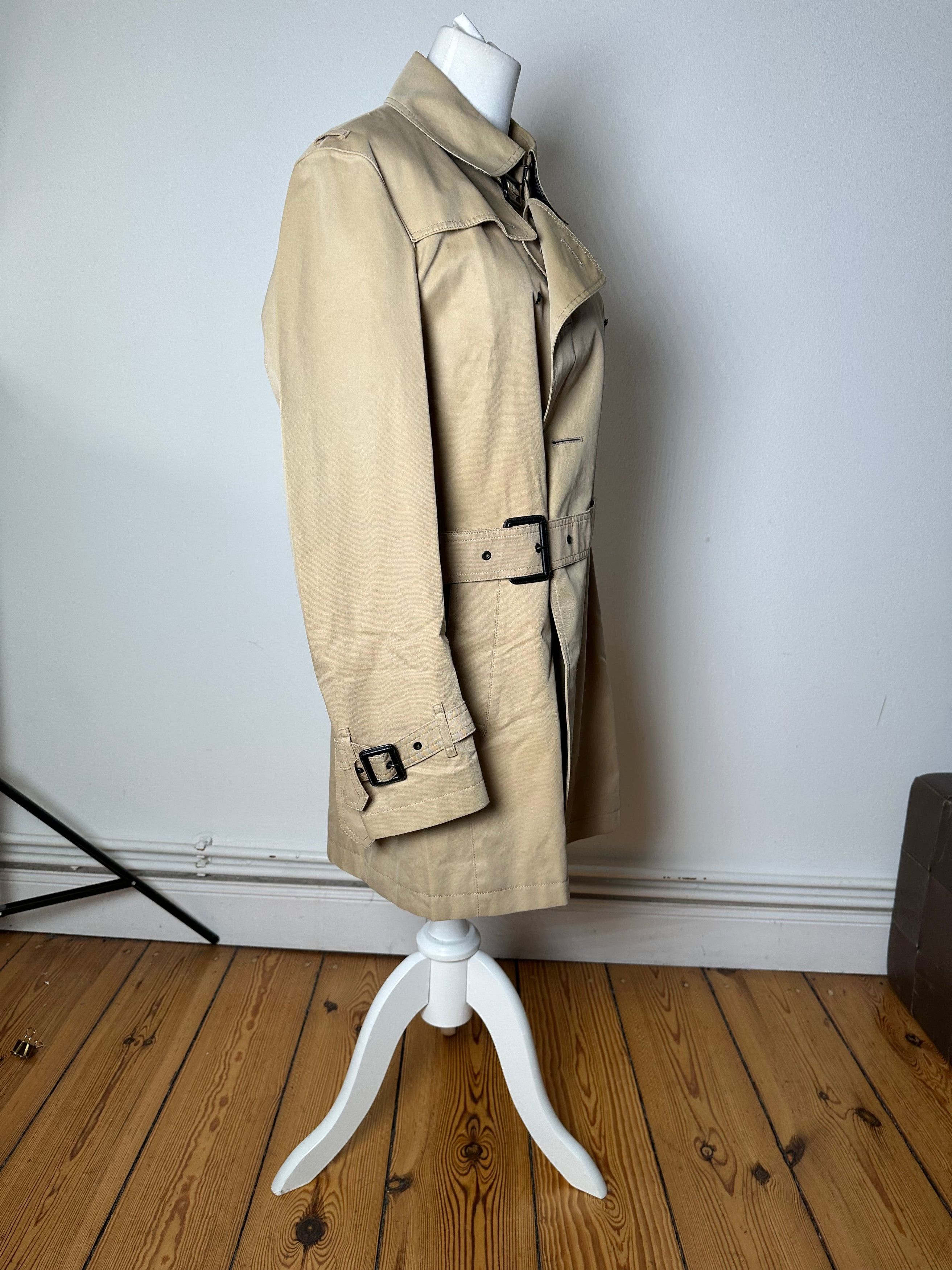 Burberry Vintage Trench Coat Beige M Size M / US 6-8 / IT 42-44 - 2 Thumbnail