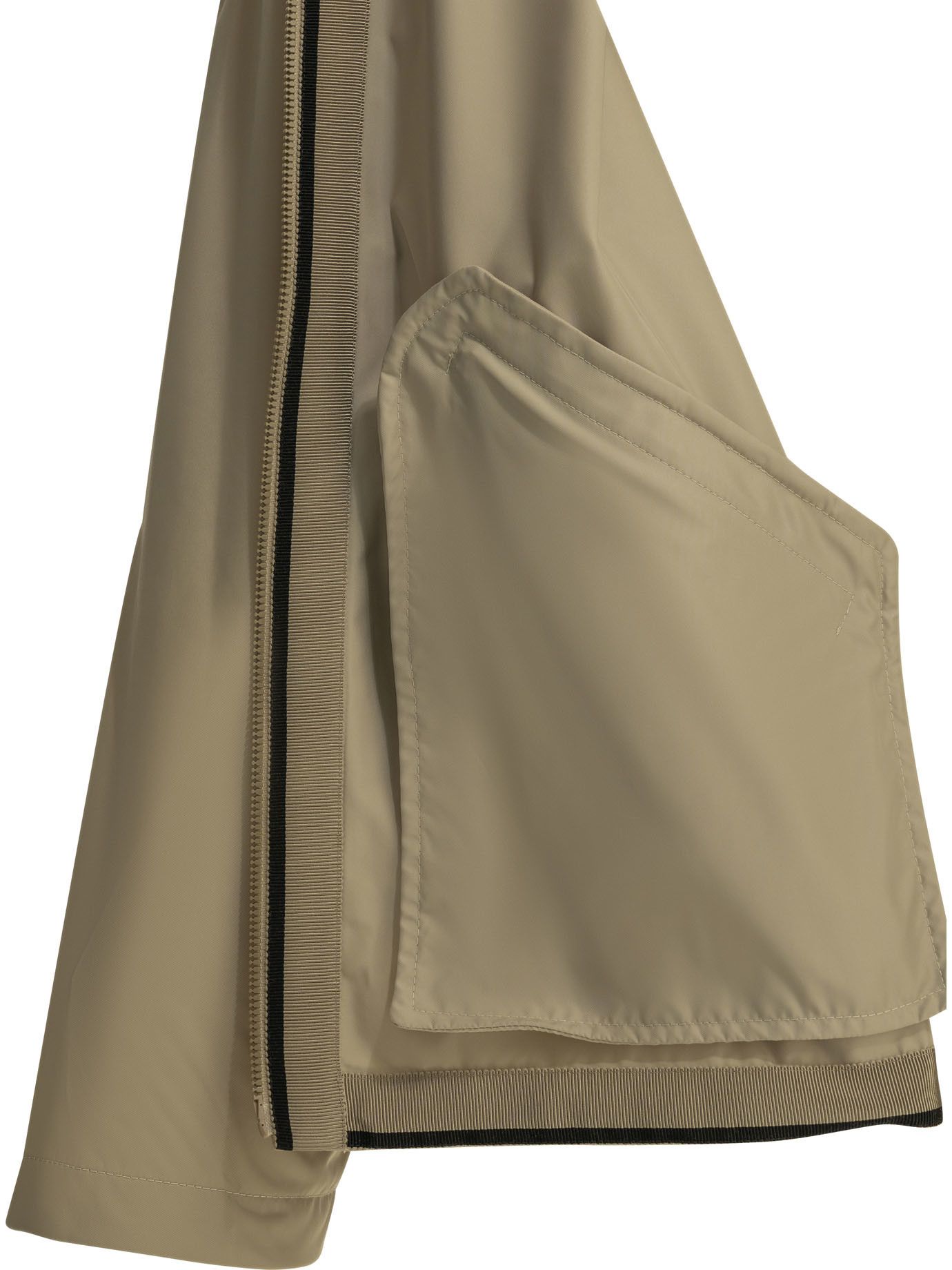 Moncler Moncler Cassiopeia Lightweight Jacket tag size 3 Women - USA Duties Paid Size L / US 10 / IT 46 - 4 Thumbnail