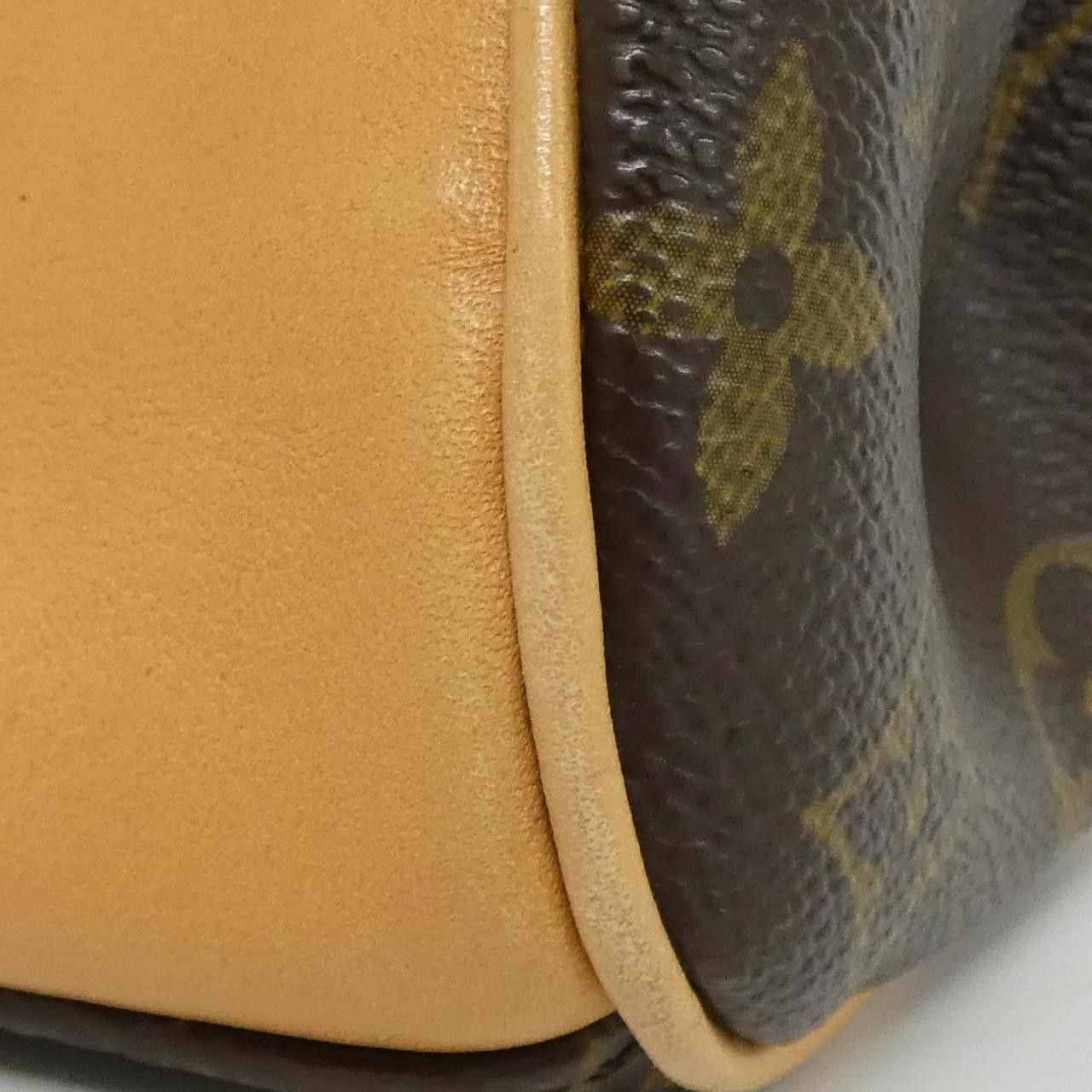 Louis Vuitton Louis Vuitton Louis Vuitton Monogram Shoulder Bag Textile Shoulder Bag M40121 DUTY FREE for USA Size ONE SIZE - 5 Thumbnail