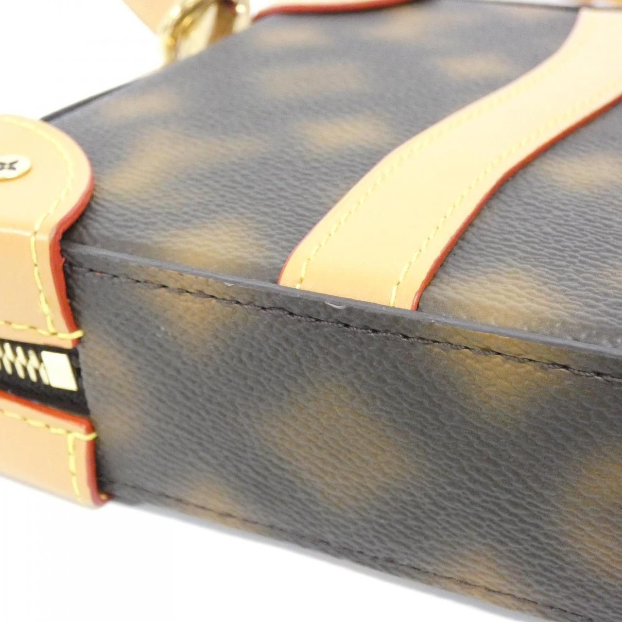 Louis Vuitton Louis Vuitton Louis Vuitton This Is Not Monogram Coated Canvas Shoulder Bag Textile Shoulder Bag M81580 DUTY FREE for USA Size ONE SIZE - 3 Thumbnail