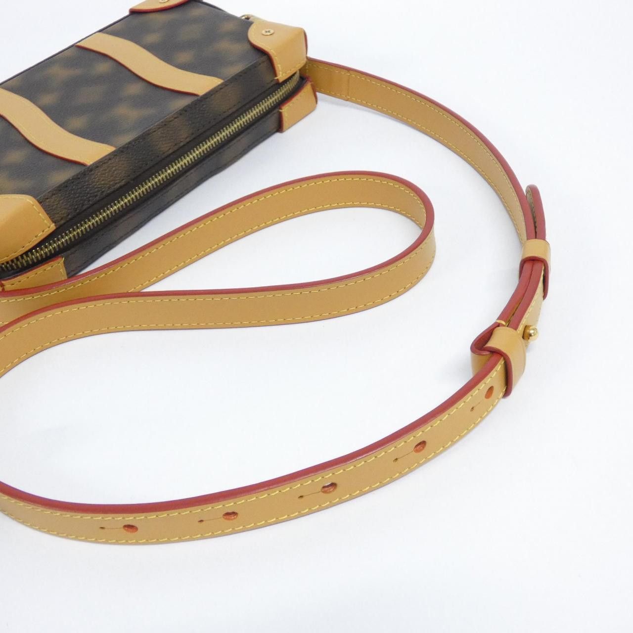 Louis Vuitton Louis Vuitton Louis Vuitton This Is Not Monogram Coated Canvas Shoulder Bag Textile Shoulder Bag M81580 DUTY FREE for USA Size ONE SIZE - 6 Thumbnail