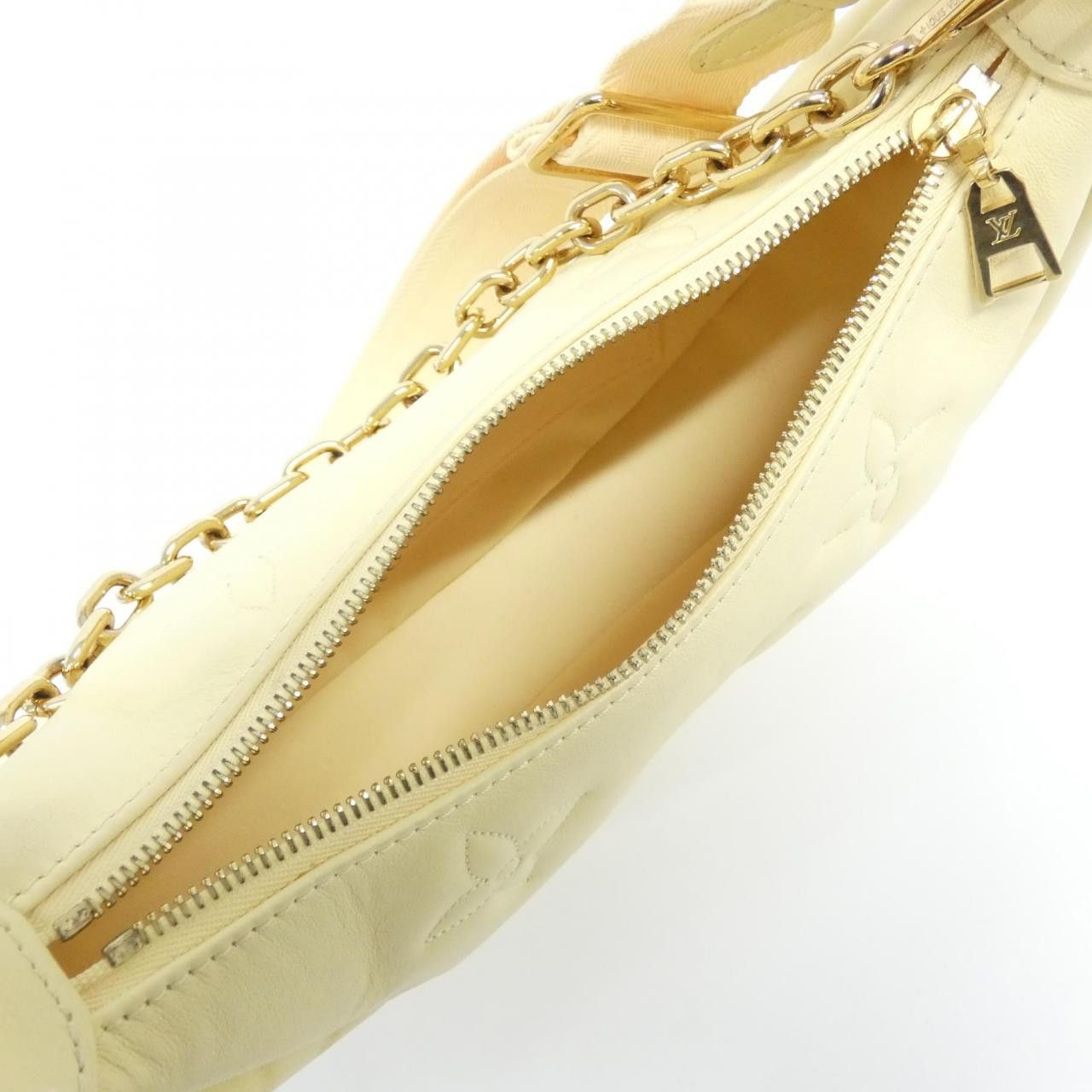 Louis Vuitton Louis Vuitton Louis Vuitton Bubblegram Over The Moon Calf Shoulder Bag Leather Shoulder Bag M59823 DUTY FREE for USA Size ONE SIZE - 6 Thumbnail