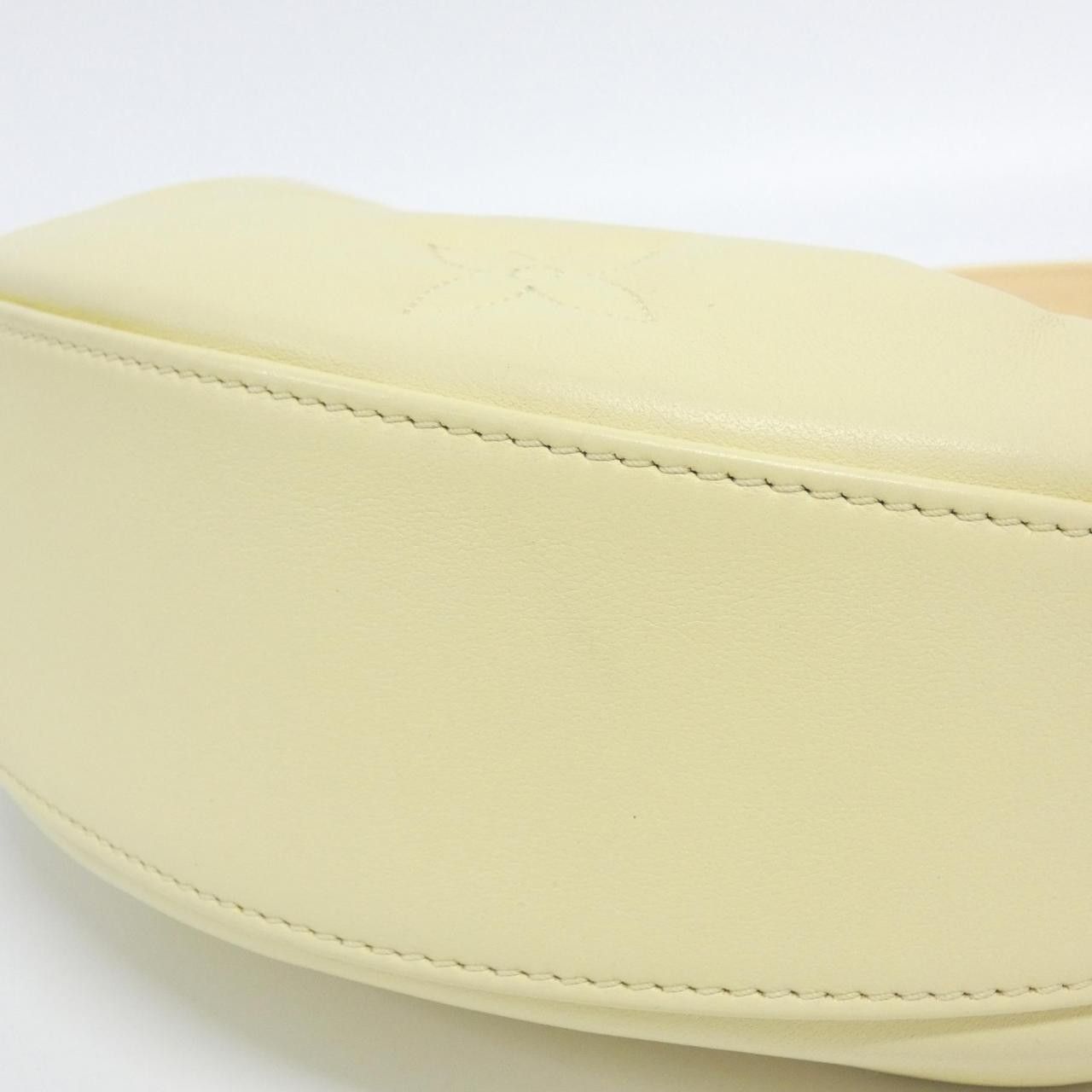 Louis Vuitton Louis Vuitton Louis Vuitton Bubblegram Over The Moon Calf Shoulder Bag Leather Shoulder Bag M59823 DUTY FREE for USA Size ONE SIZE - 2 Thumbnail