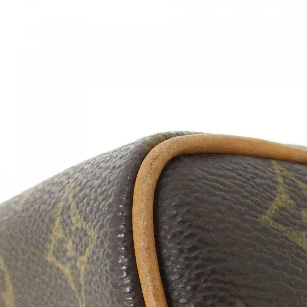 Louis Vuitton Louis Vuitton Louis Vuitton Monogram Bag Textile Shoulder Bag M51900 DUTY FREE for USA Size ONE SIZE - 4 Thumbnail
