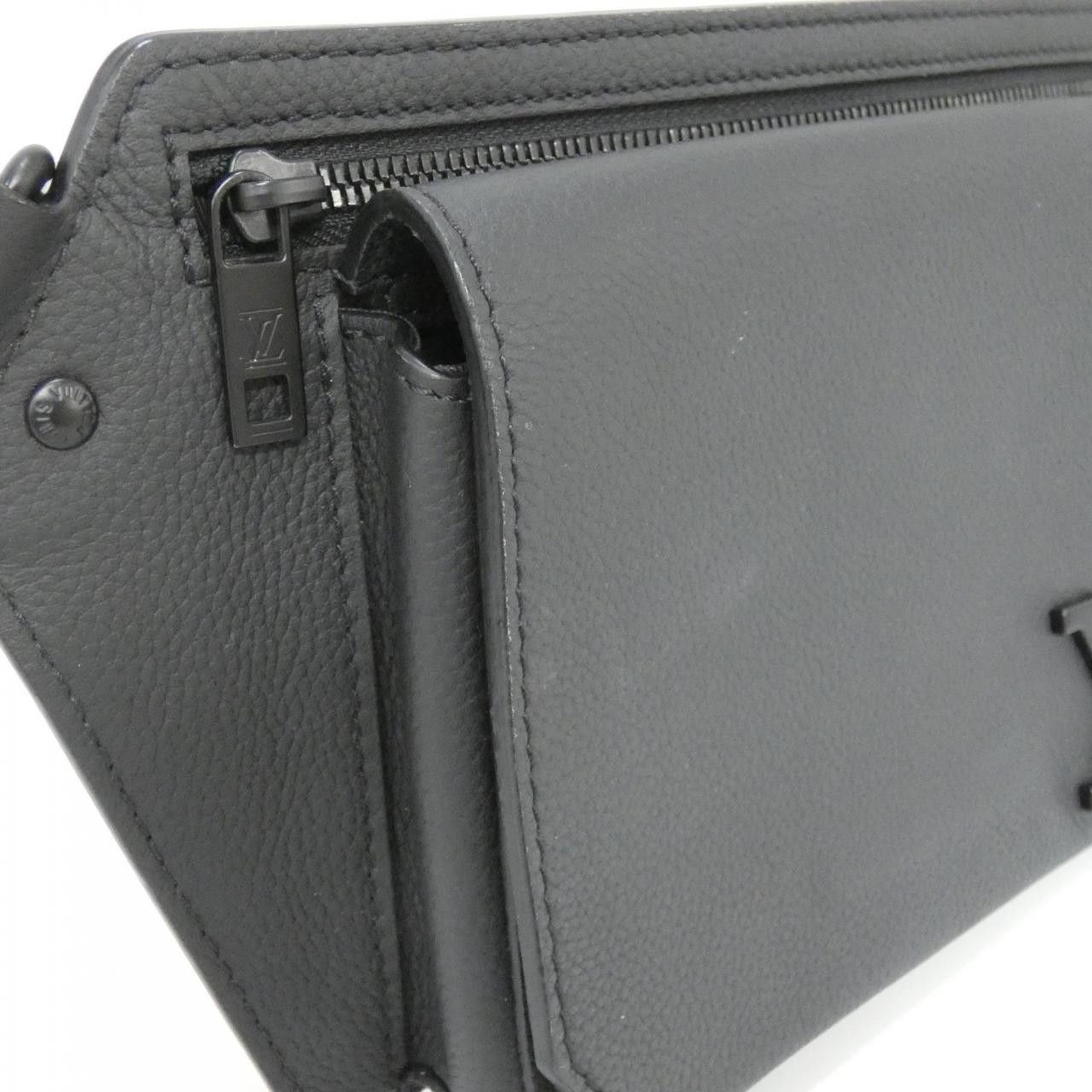 Louis Vuitton Louis Vuitton Louis Vuitton LV Aerogram Takeoff Sling Calf Shoulder Bag Leather Shoulder Bag M57081 DUTY FREE for USA Size ONE SIZE - 4 Thumbnail