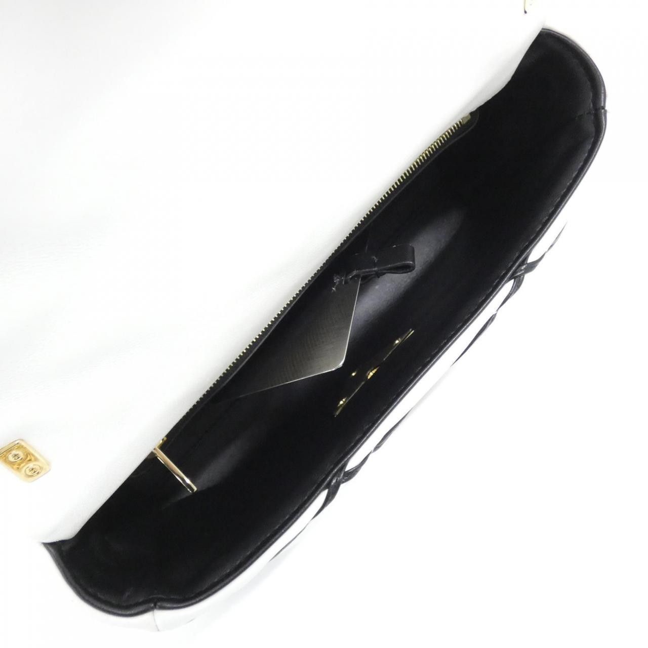 Louis Vuitton Louis Vuitton Louis Vuitton GO-14 Lamb Shoulder Bag Leather Shoulder Bag M22890 DUTY FREE for USA Size ONE SIZE - 8 Thumbnail
