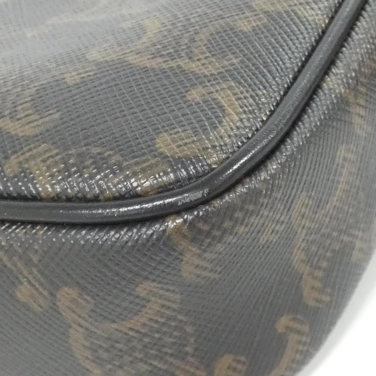 Celine Celine Celine Medium Messenger Trionphe Canvas Calf Shoulder Bag Leather Shoulder Bag 194502CIM DUTY FREE for USA Size ONE SIZE - 3 Thumbnail