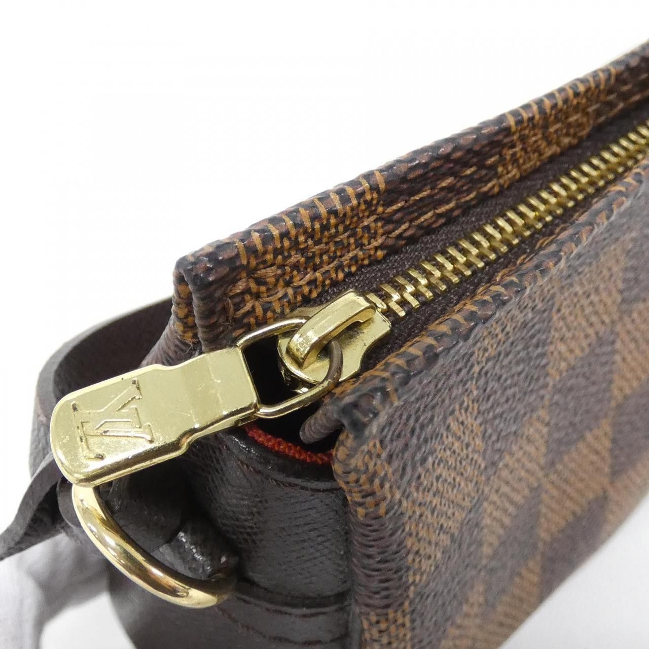 Louis Vuitton Louis Vuitton Louis Vuitton Damier Makeup Pouch Textile Vanity Bag N51982 DUTY FREE for USA Size ONE SIZE - 3 Thumbnail