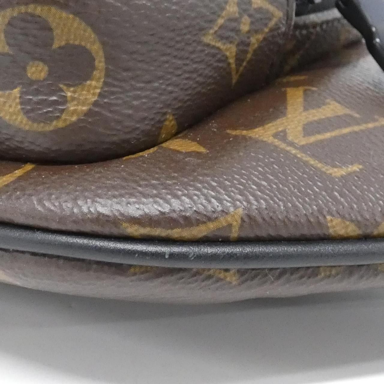 Louis Vuitton Louis Vuitton Louis Vuitton Christopher Monogram Macassar bumbag Textile Shoulder Bag M45337 DUTY FREE for USA Size ONE SIZE - 3 Thumbnail