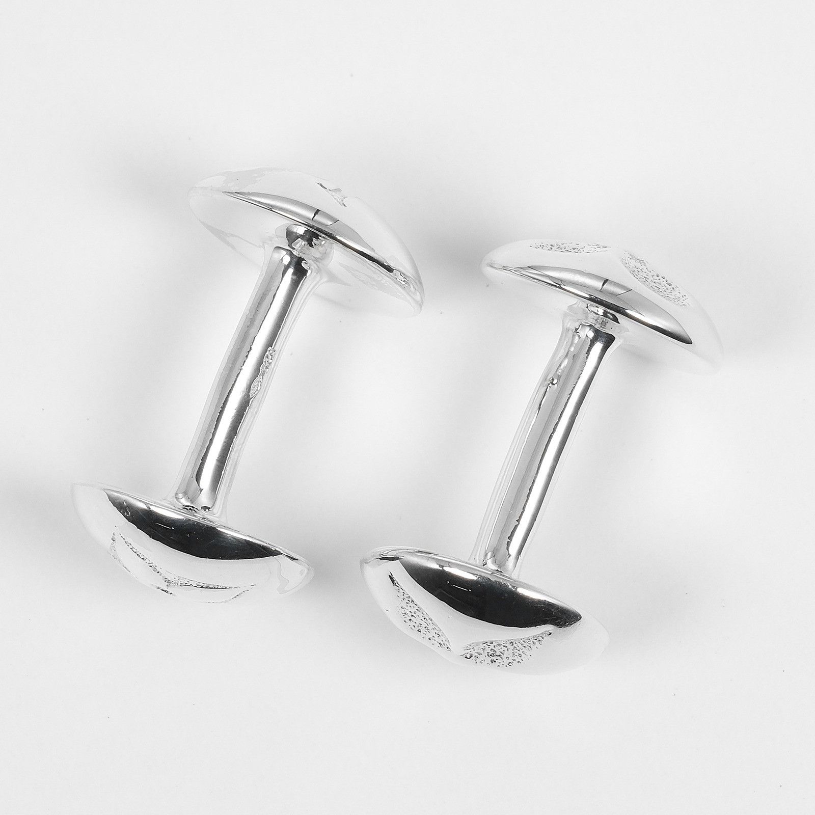 Louis Vuitton Louis Vuitton Louis Vuitton Boutons De Manchette Crew Silver Cufflinks Precious Metal Cufflinks M65059 DUTY FREE for USA Size ONE SIZE - 7 Thumbnail
