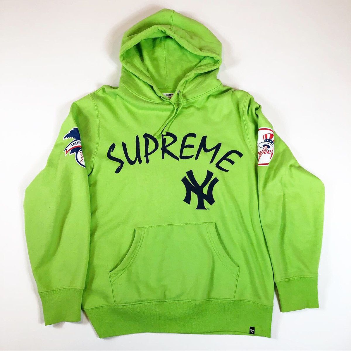 Supreme New York Yankees Kanji Hooded Sweatshirt Red Men's - FW22 - US