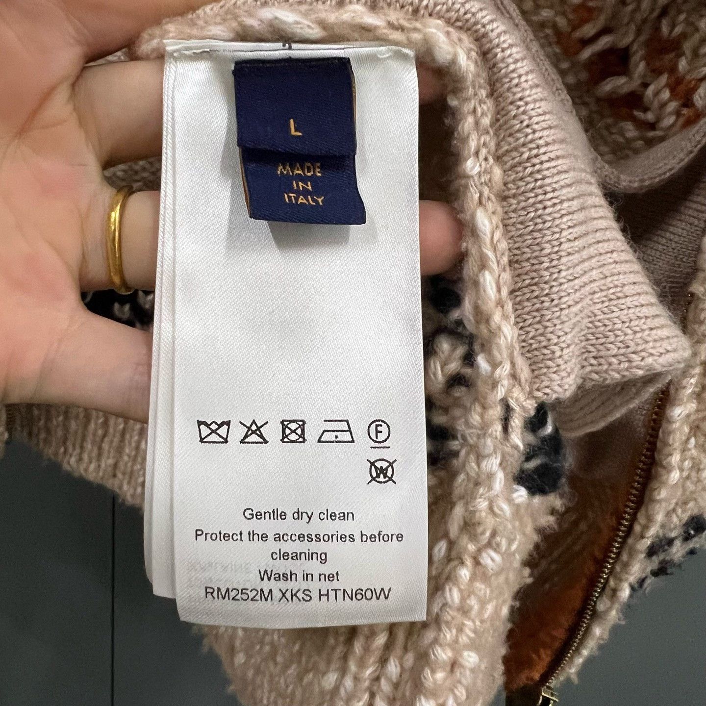Louis Vuitton Louis Vuitton Collab Sweater L Women Size L / US 10 / IT 46 - 4 Thumbnail