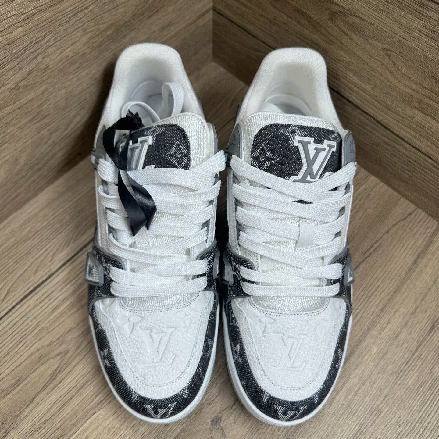 Louis Vuitton Louis Vuitton Training Denim White Lowtop Sneakers 7 Men Size US 7 / EU 40 - 3 Thumbnail