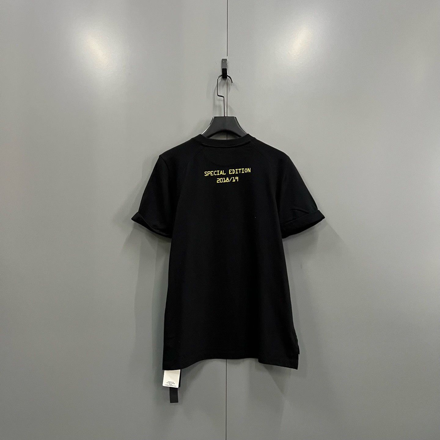 Fendi Fendi Printed Black T-Shirt M Women Size M / US 6-8 / IT 42-44 - 3 Thumbnail