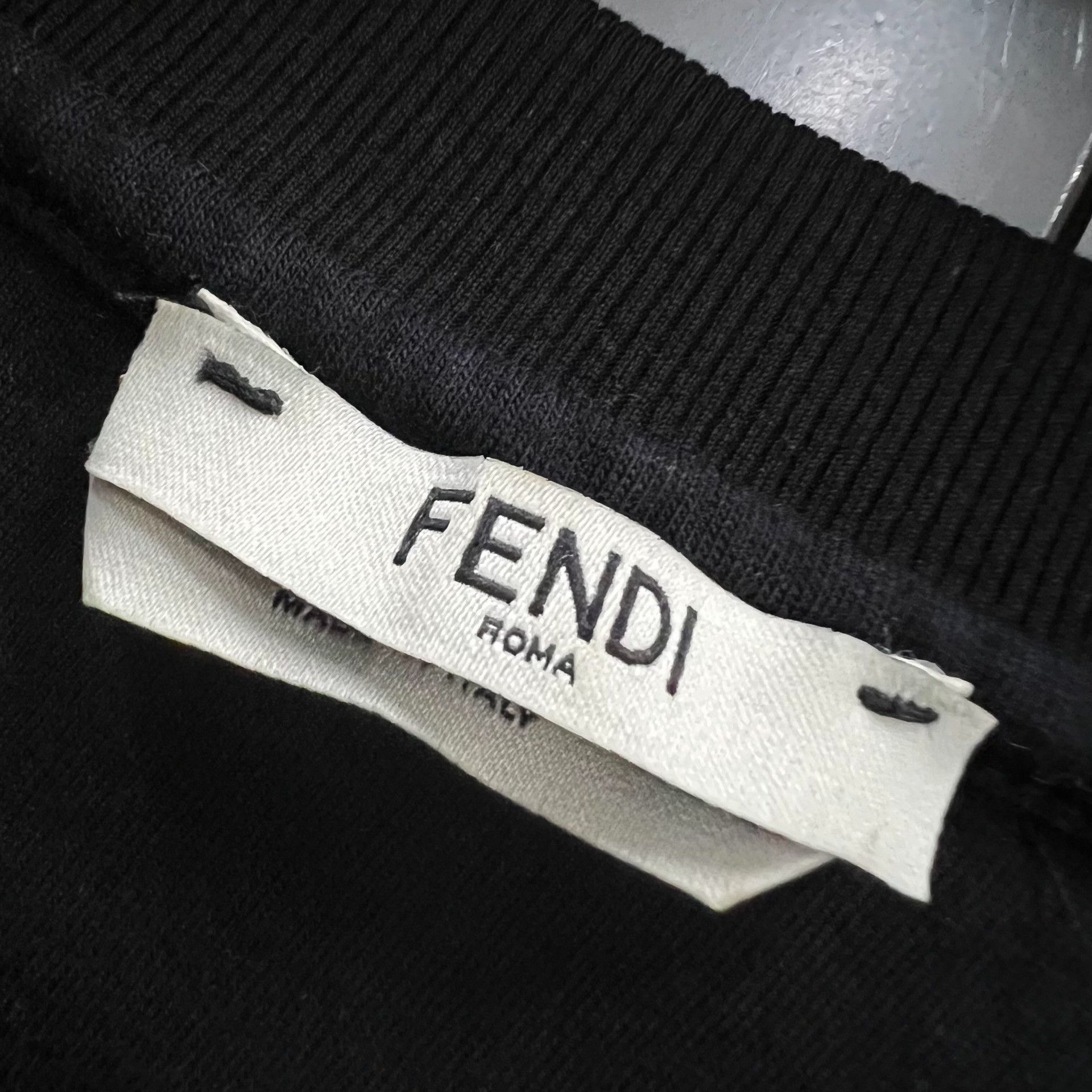 Fendi Fendi Printed Black T-Shirt M Women Size M / US 6-8 / IT 42-44 - 2 Thumbnail