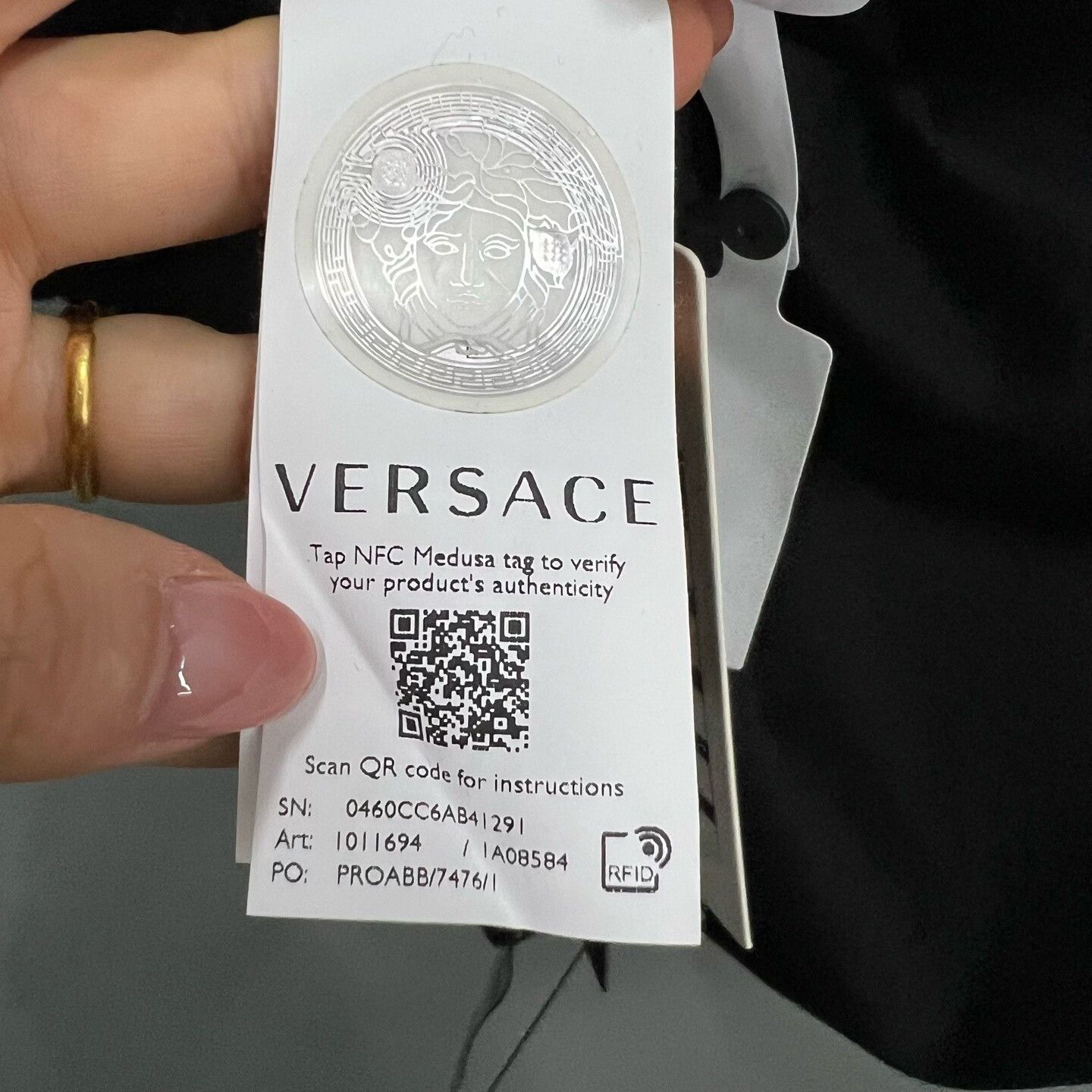 Versace Versace Retro Embroidered Black T-Shirt xl Men Size US XL / EU 56 / 4 - 4 Thumbnail