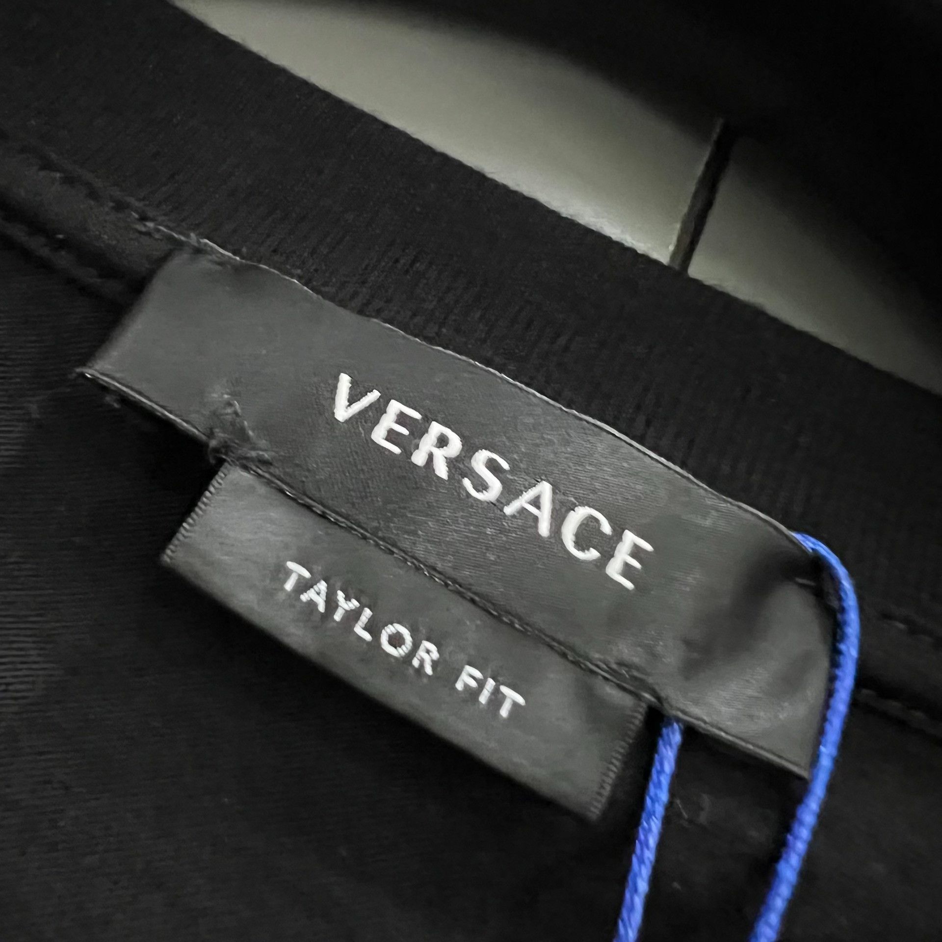 Versace Versace Retro Embroidered Black T-Shirt xl Men Size US XL / EU 56 / 4 - 2 Thumbnail