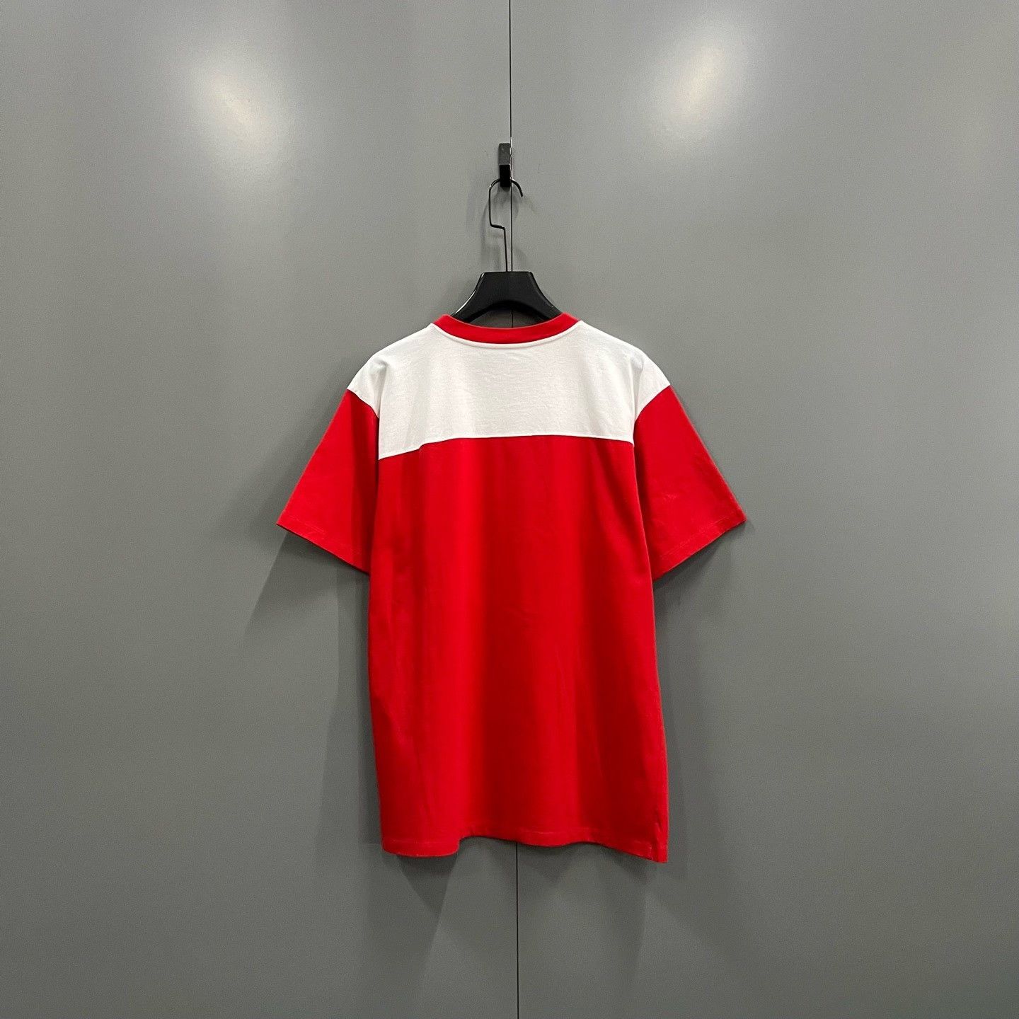 Gucci Gucci Retro Printed Red T-Shirt M Women Size M / US 6-8 / IT 42-44 - 3 Thumbnail