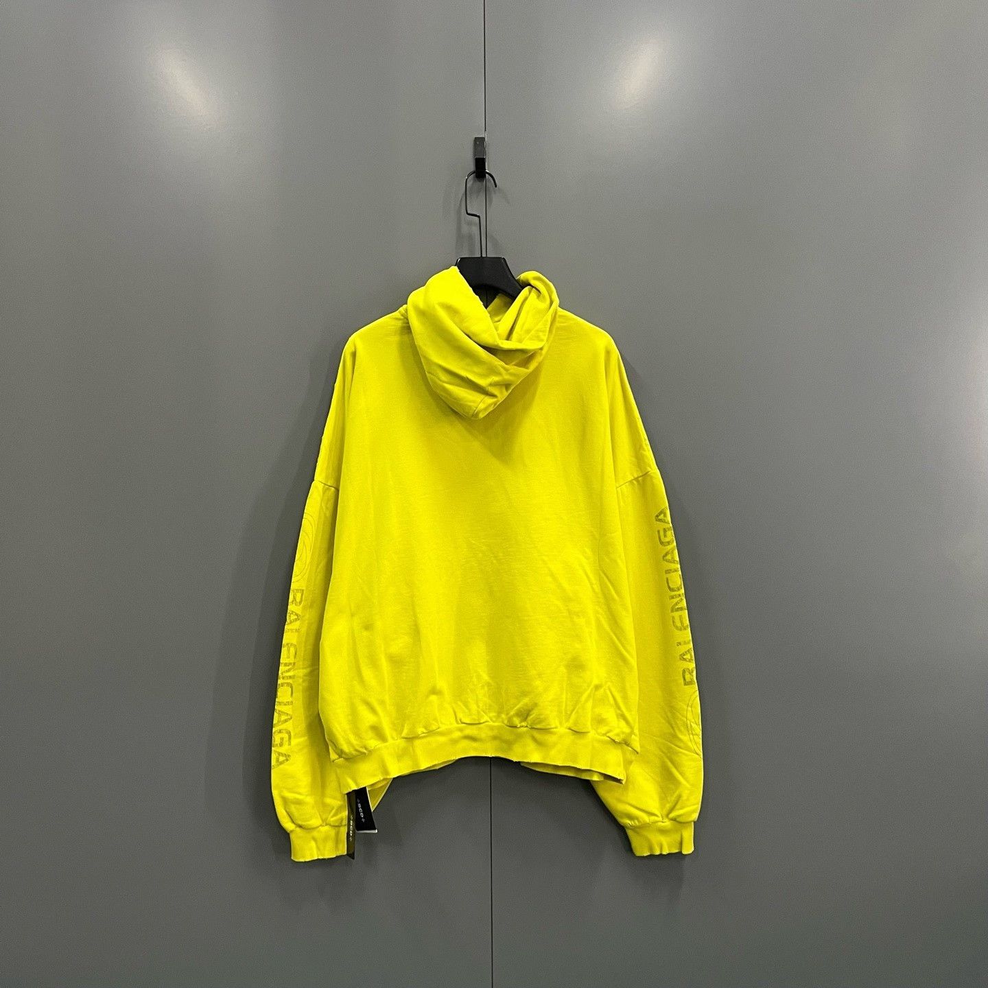 Balenciaga Balenciaga Printed Graphic Yellow Hoodie XL Women Size XL / US 12-14 / IT 48-50 - 2 Thumbnail