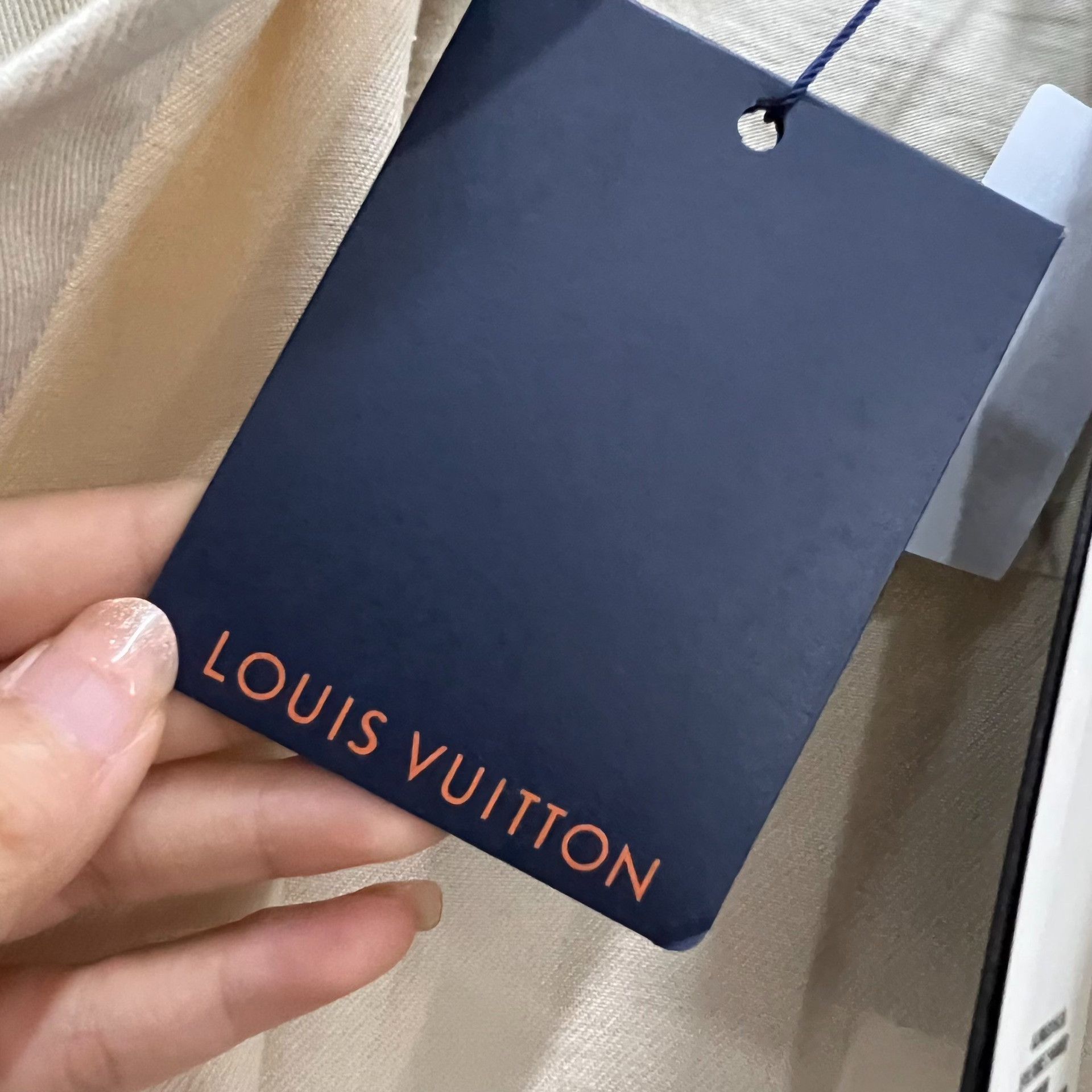 Louis Vuitton Louis Vuitton Cargo Beige Shirt l Men Size US L / EU 52-54 / 3 - 4 Thumbnail