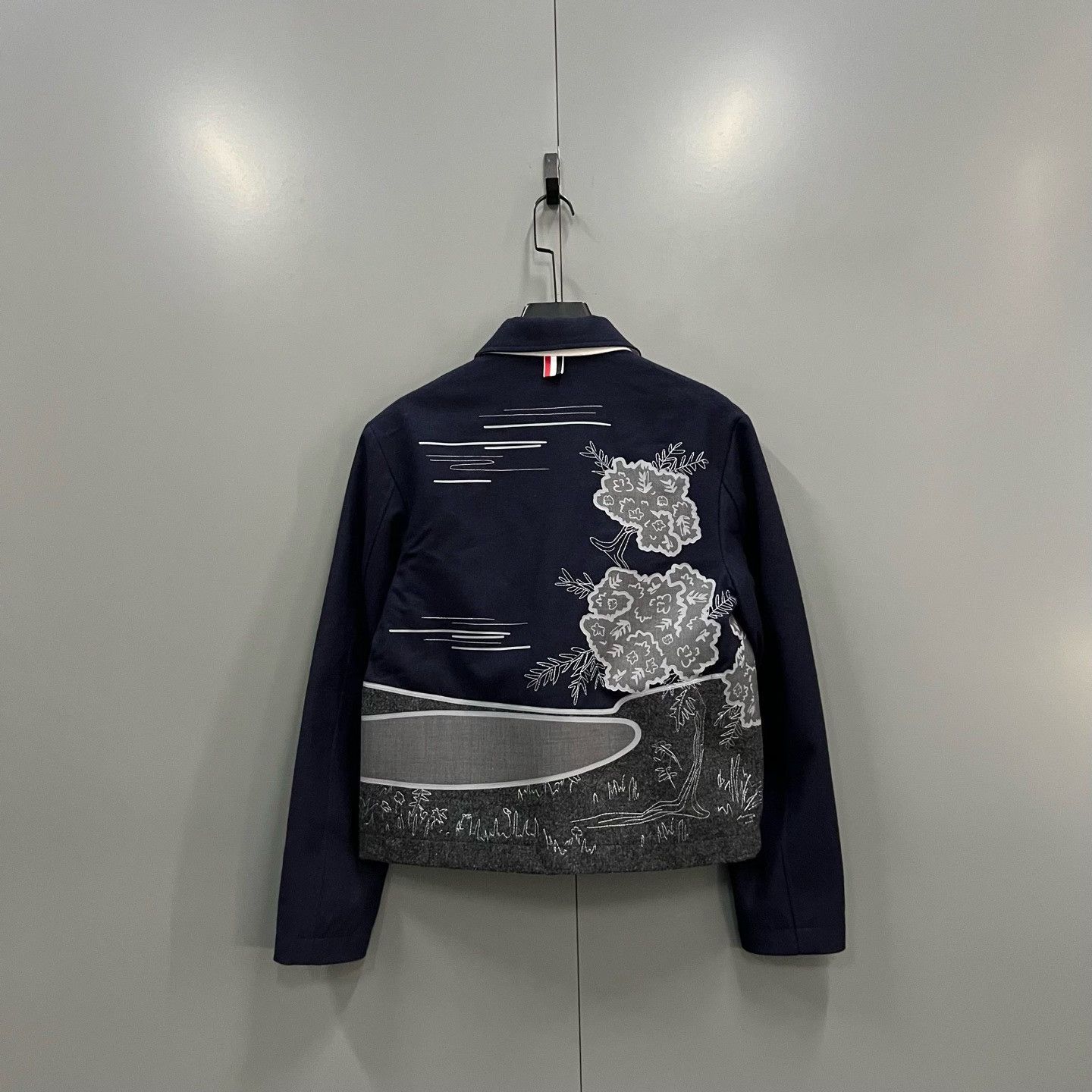 Thom Browne Thom Browne Printed Graphic Brown Light Jacket xxs Men Size US XXS / EU 40 - 2 Thumbnail