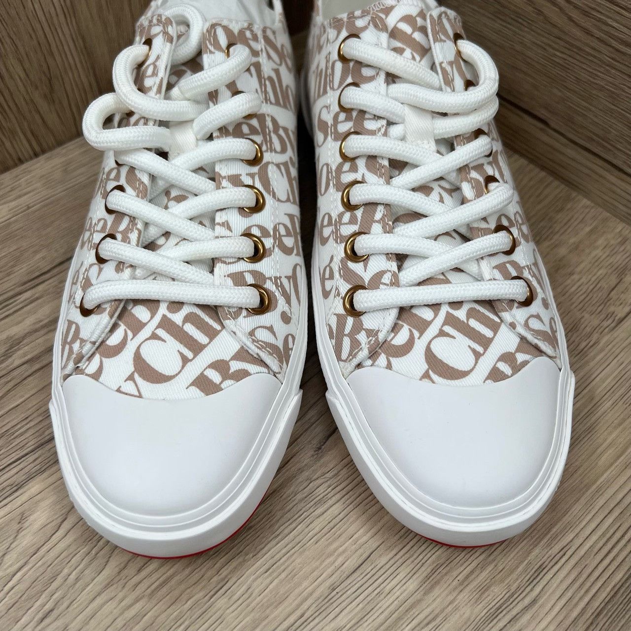 Chloe Chloe Retro White Lowtop Sneakers us_7 Women Size US 7 / IT 37 - 3 Thumbnail