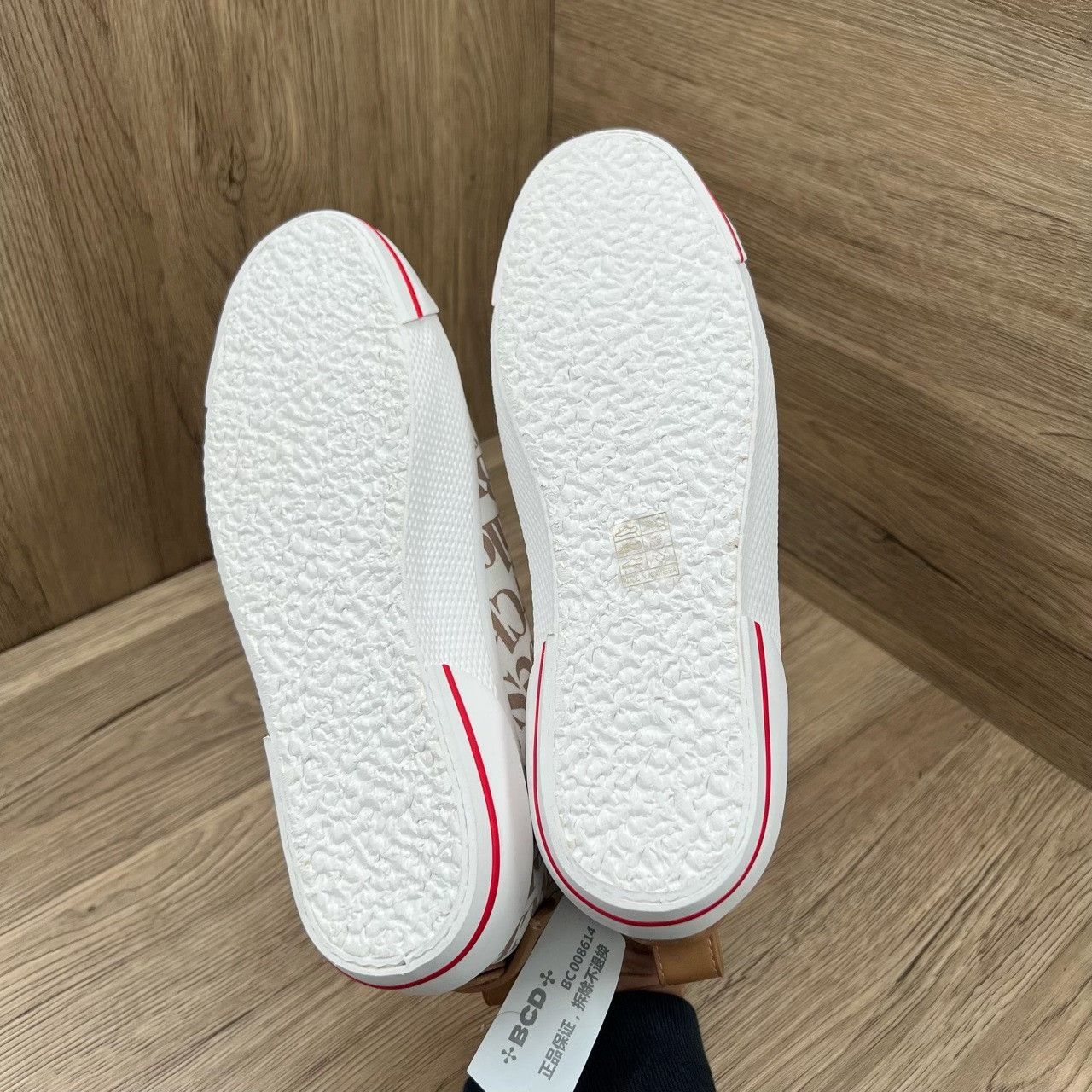 Chloe Chloe Retro White Lowtop Sneakers us_7 Women Size US 7 / IT 37 - 6 Thumbnail
