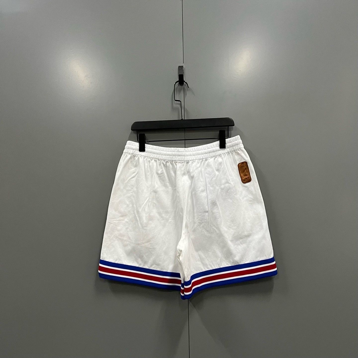 Louis Vuitton Louis Vuitton Collab Fleece Shorts 34 Men Size US 34 / EU 50 - 2 Thumbnail