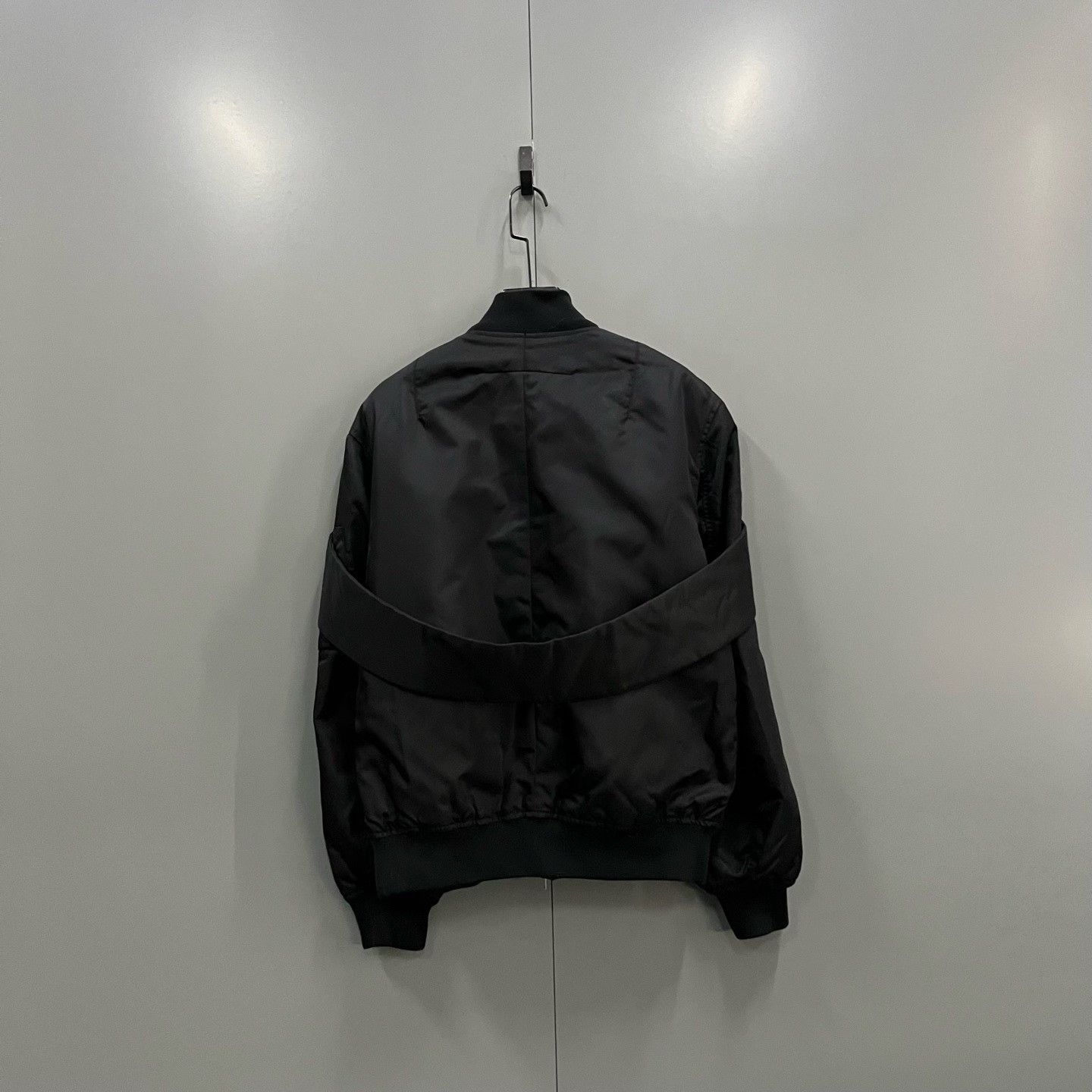 Givenchy Givenchy Black Light Jacket m Men Size US M / EU 48-50 / 2 - 2 Thumbnail