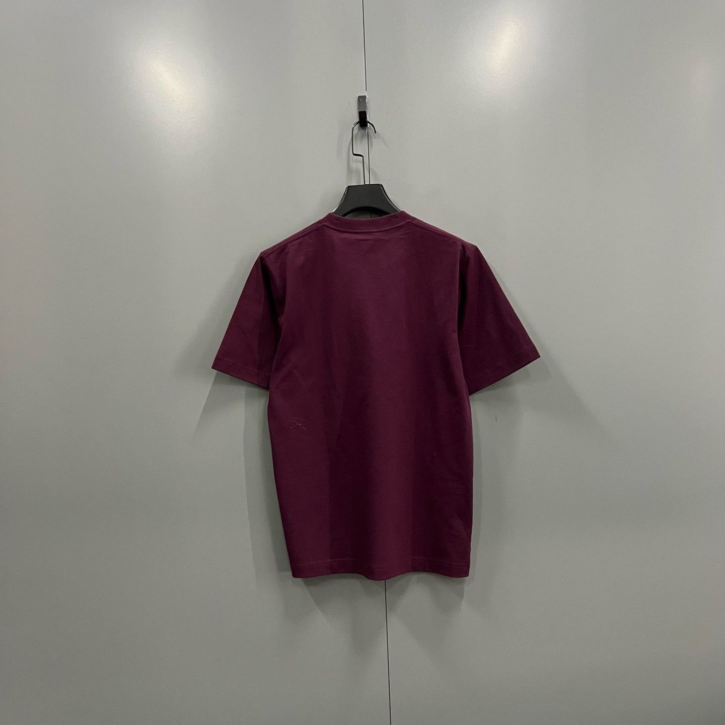 Burberry Burberry Embroidered Red T-Shirt xs Men Size US XS / EU 42 / 0 - 2 Thumbnail