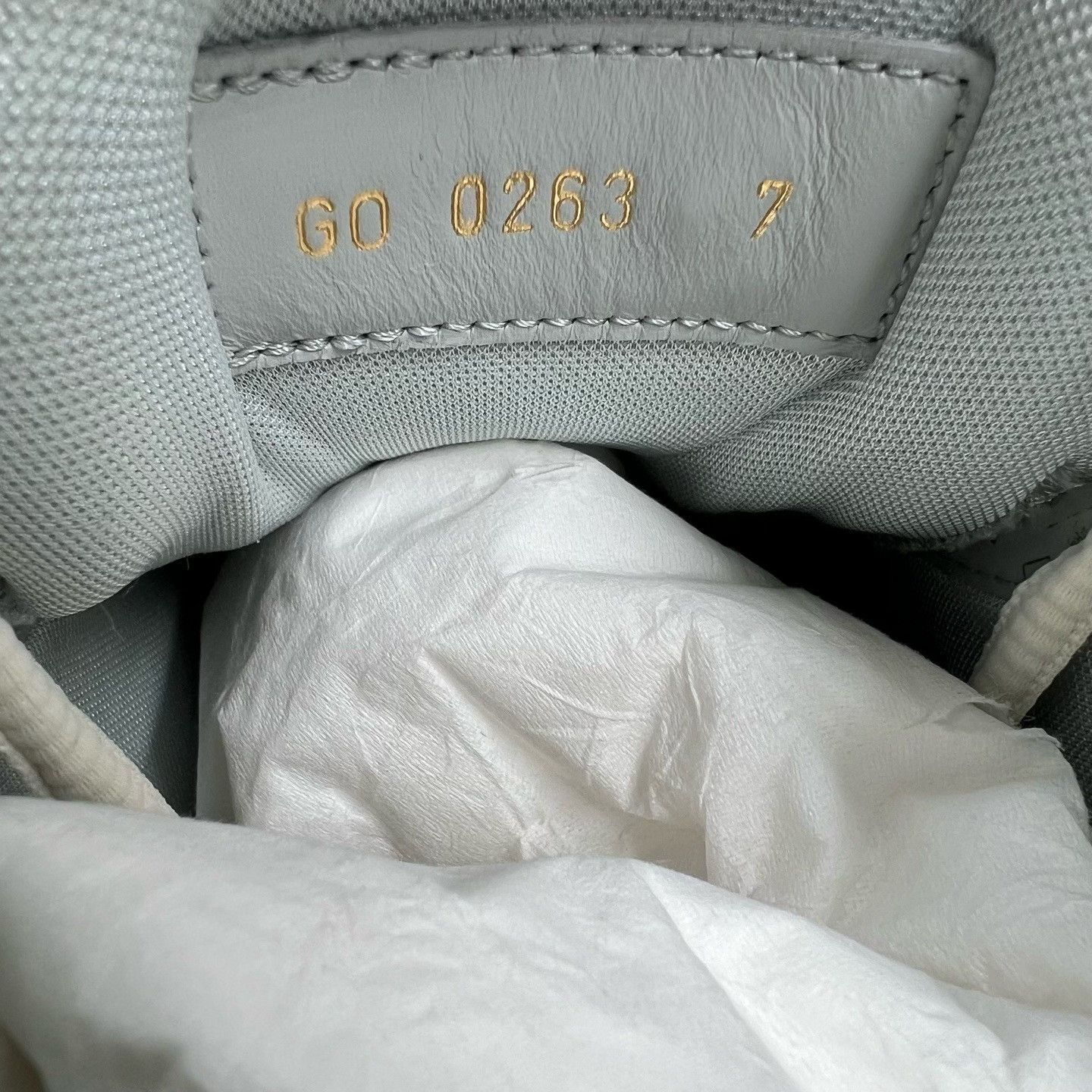 Louis Vuitton Louis Vuitton Training White Lowtop Sneakers 8 Men Size US 8 / EU 41 - 7 Thumbnail