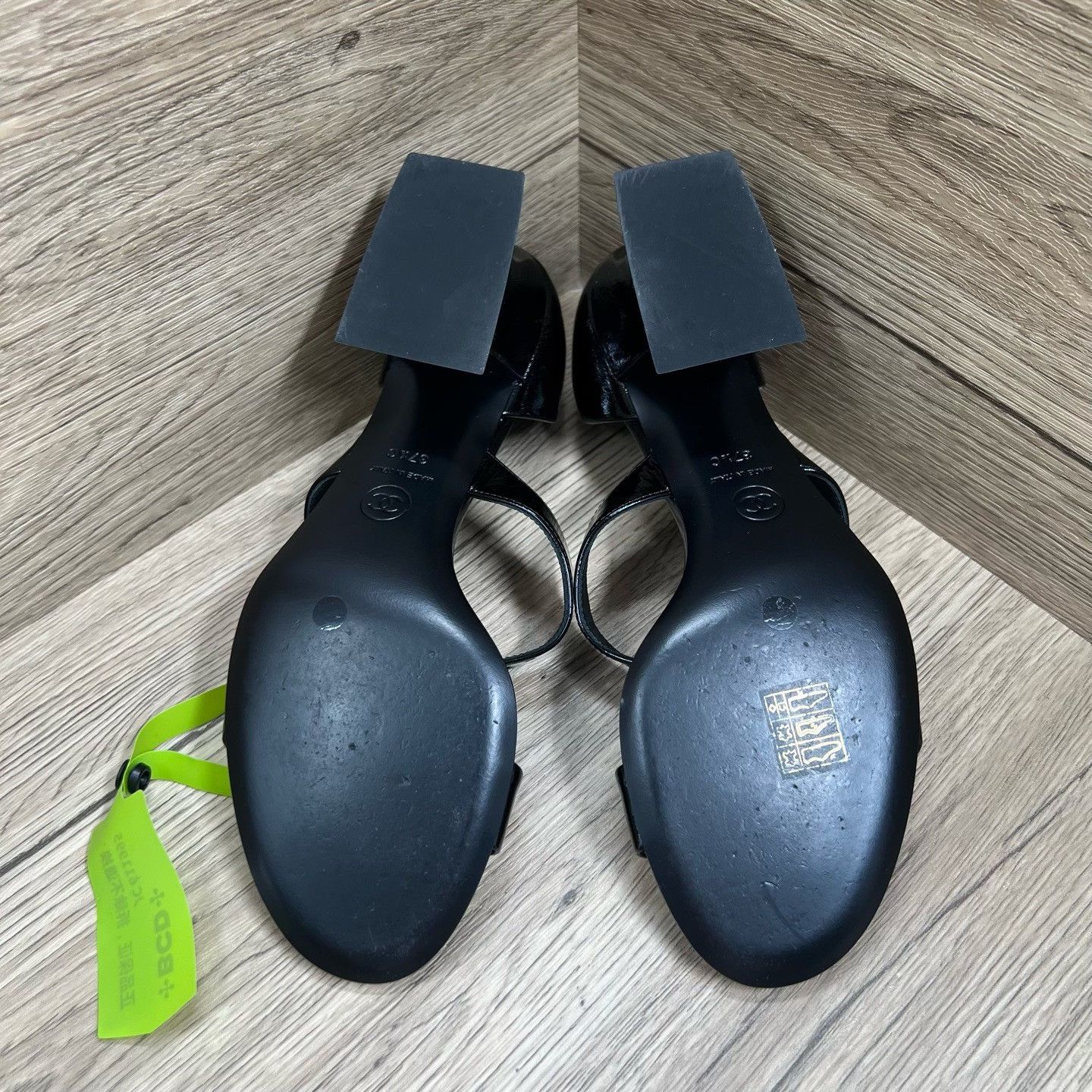 Chanel Chanel Black Sandals us_7-5 Women Size US 7.5 / IT 37.5 - 6 Thumbnail