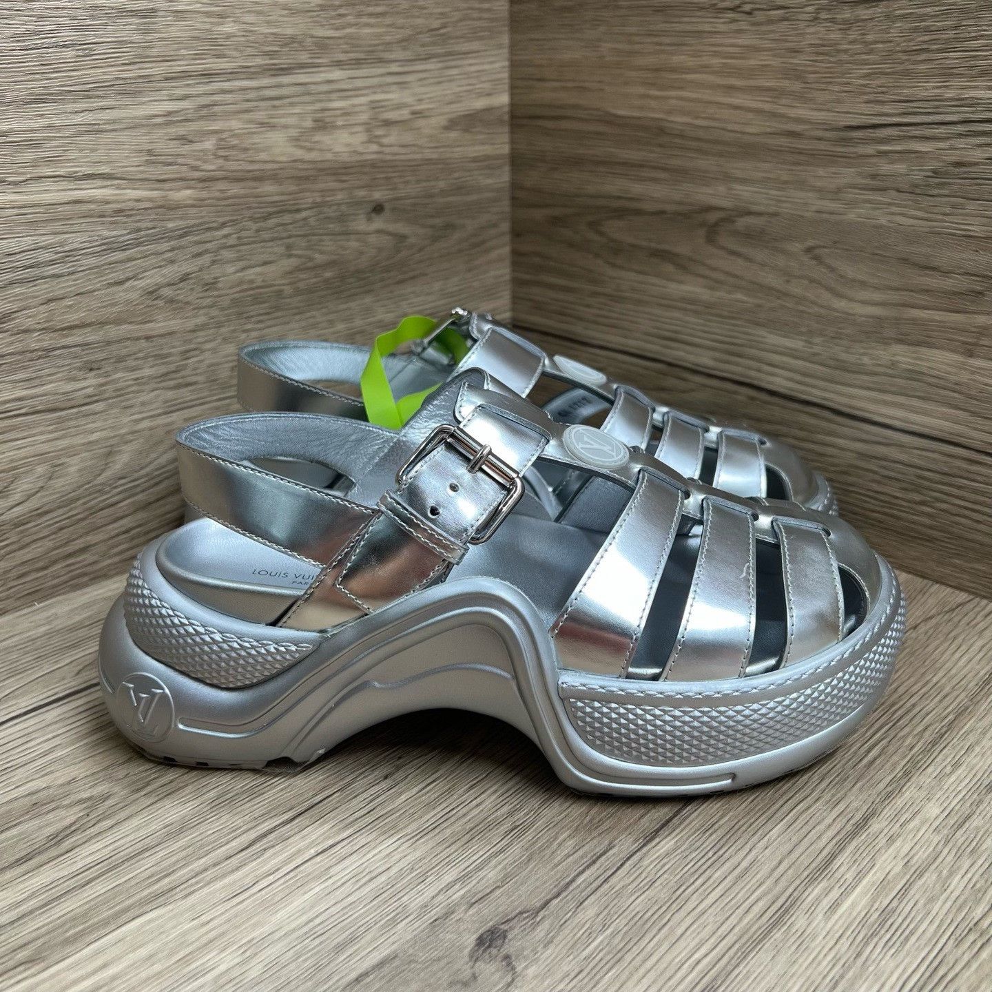 Louis Vuitton Louis Vuitton Silver Sandals us_6 Women Size US 6 / IT 36 - 3 Thumbnail
