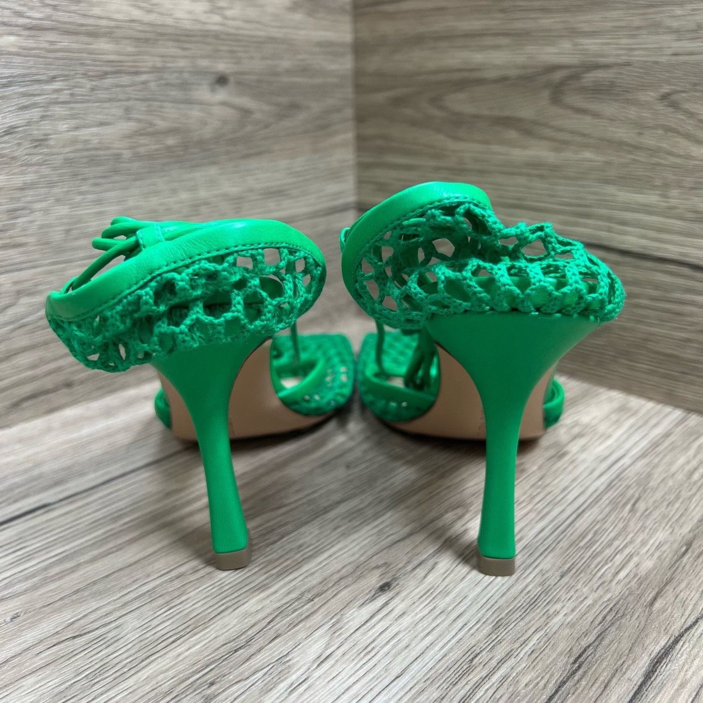 Bottega Veneta Bottega Veneta Green Sandals us_6 Women Size US 6 / IT 36 - 4 Thumbnail