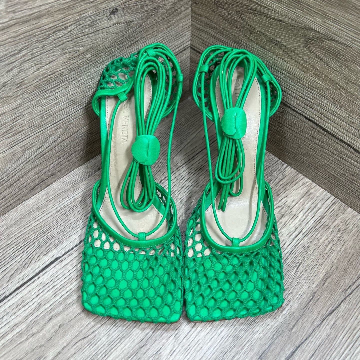 Bottega Veneta Bottega Veneta Green Sandals us_6 Women Size US 6 / IT 36 - 2 Thumbnail