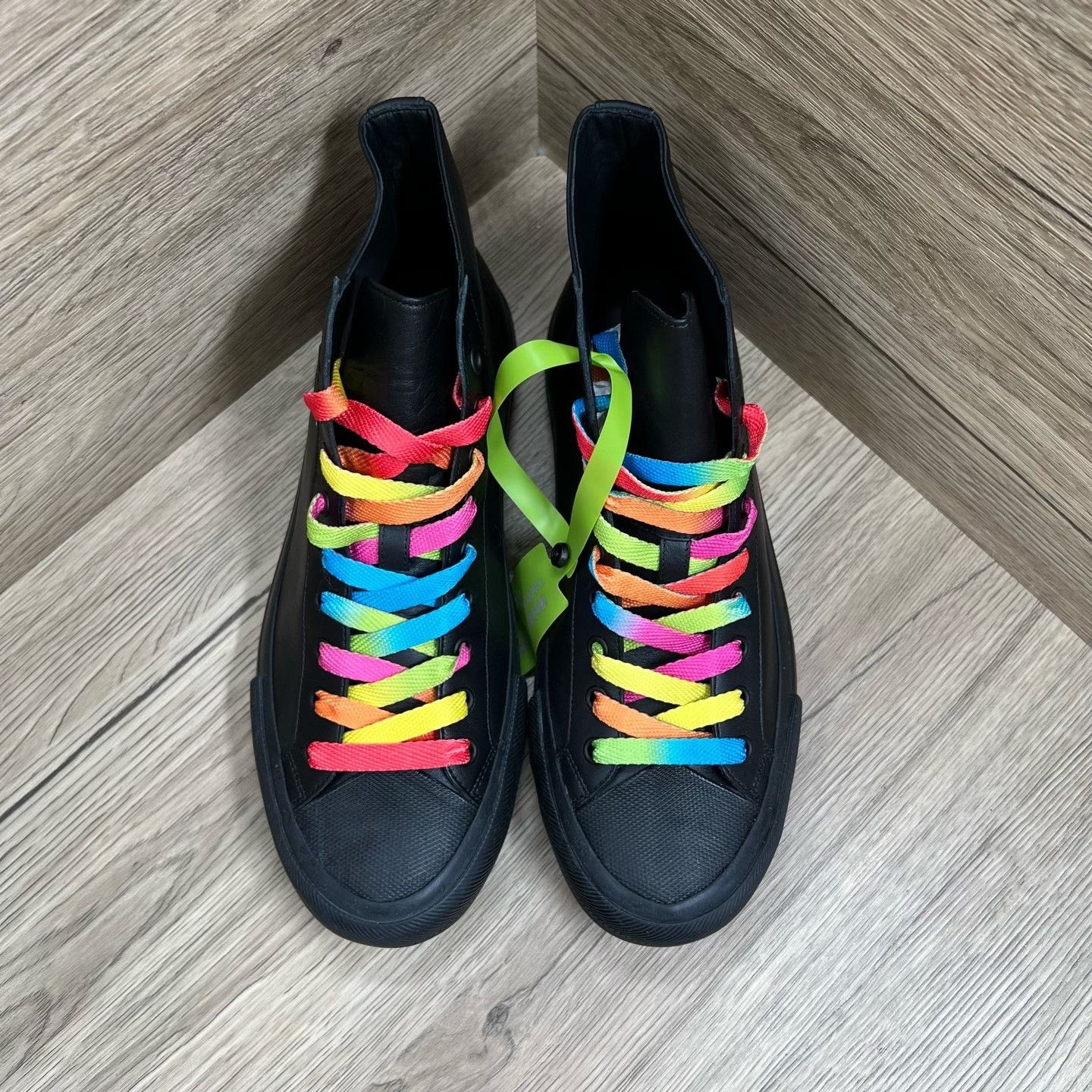 Louis Vuitton Louis Vuitton Retro Rainbow Multi Hitop Sneakers 6 Men Size US 6 / EU 39 - 2 Thumbnail