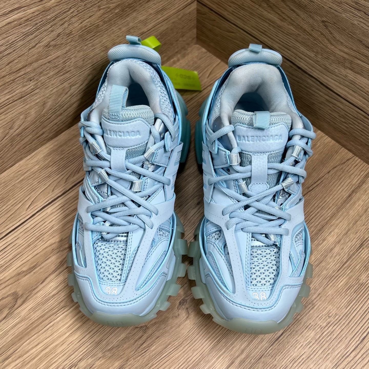 Balenciaga Balenciaga Blue Lowtop Sneakers us_8 Women Size US 8 / IT 38 - 3 Thumbnail