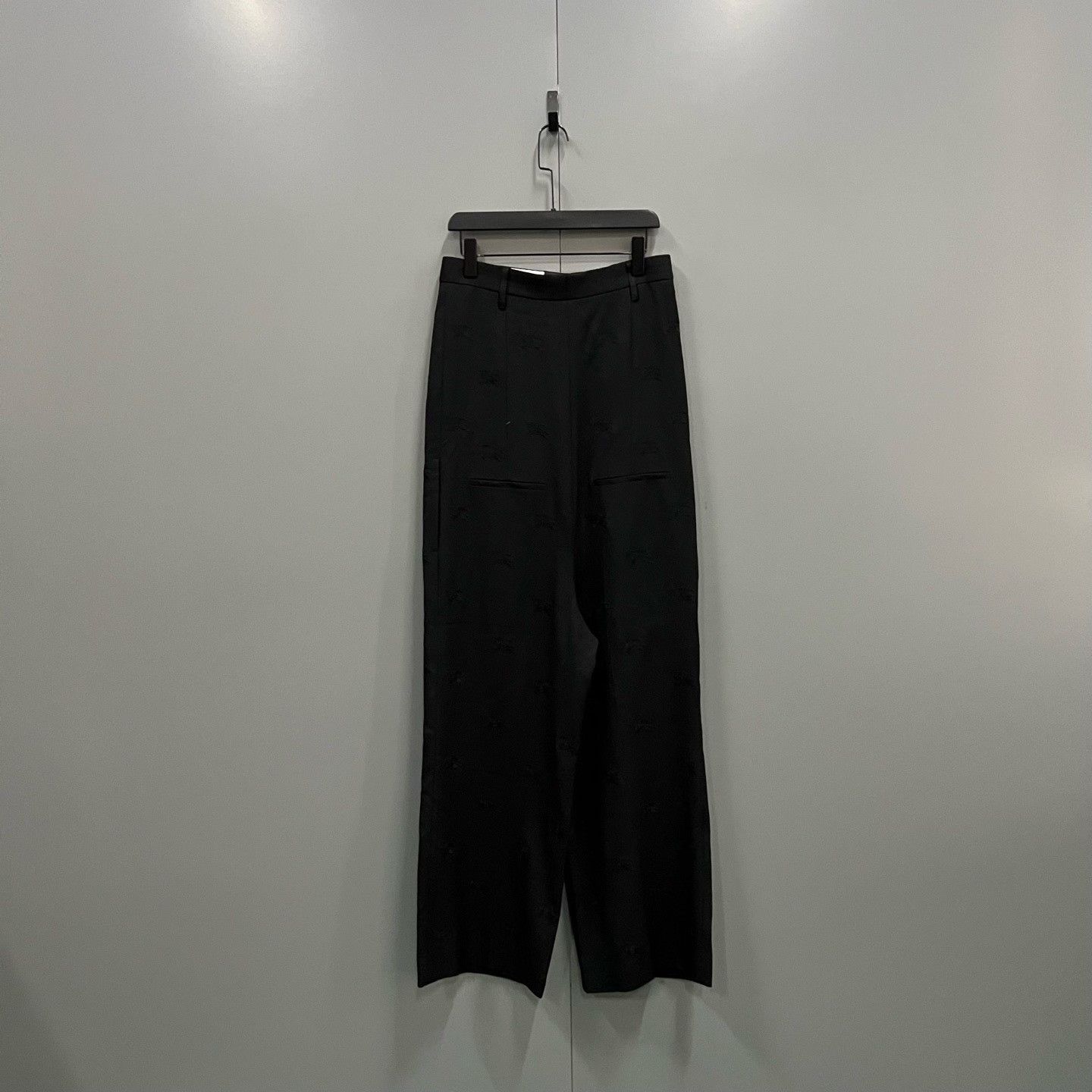 Burberry Burberry Embroidered Casual Pants 32 Men Size US 32 / EU 48 - 2 Thumbnail